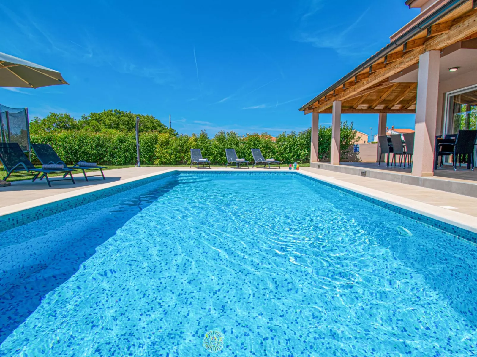 Villa Enjoy - Buiten