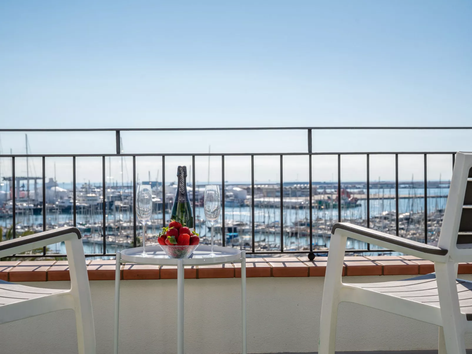 MOLI 37 HOUSE - PORT VIEW TERRACE - Buiten