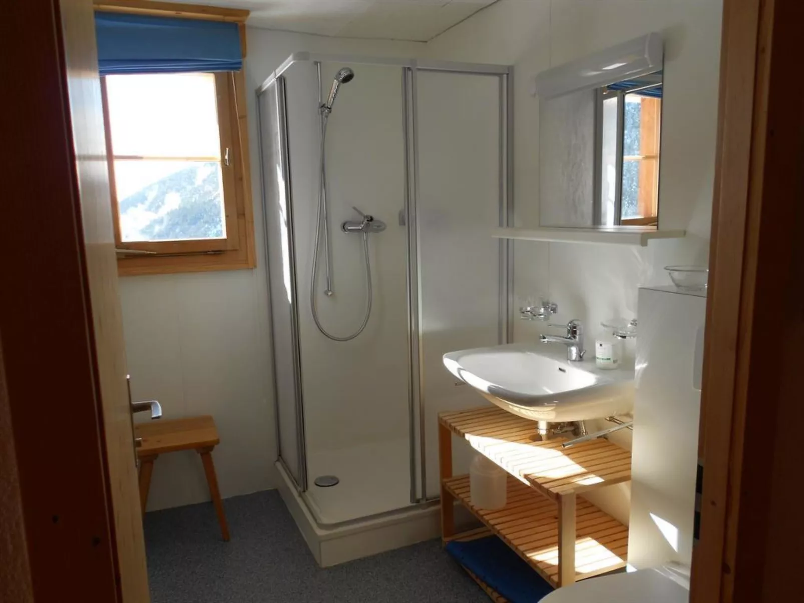 2½-Zimmerwohnung - Binnen