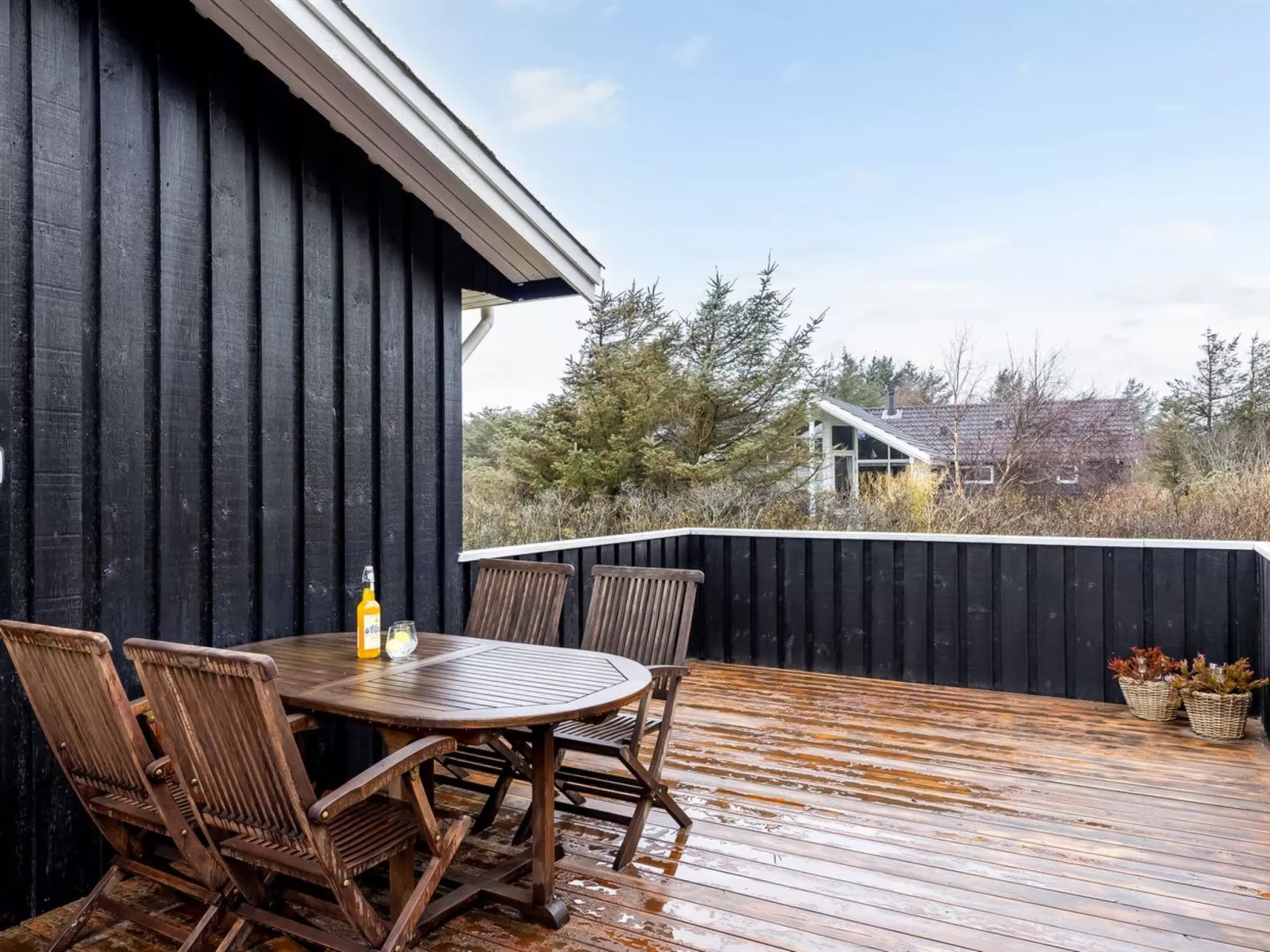 "Pertti" - 400m from the sea - Buiten