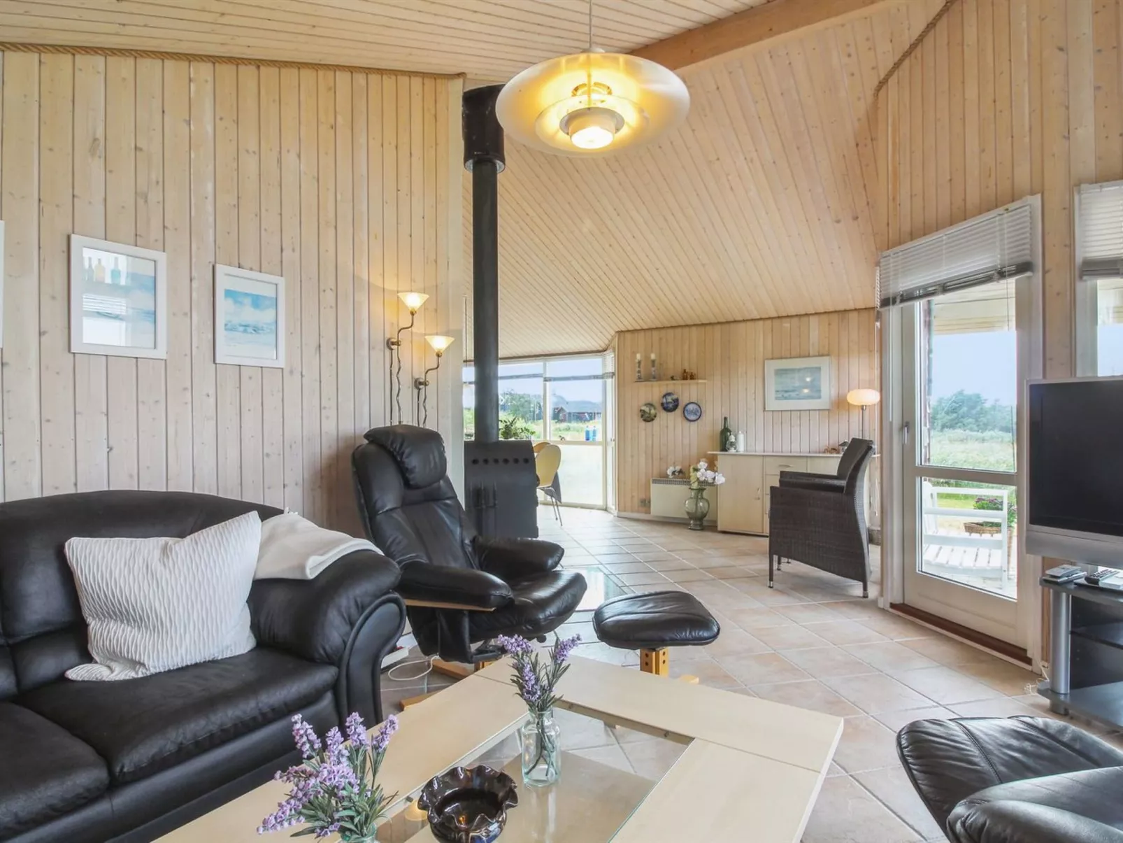 "Zuhra" - 250m from the sea - Binnen