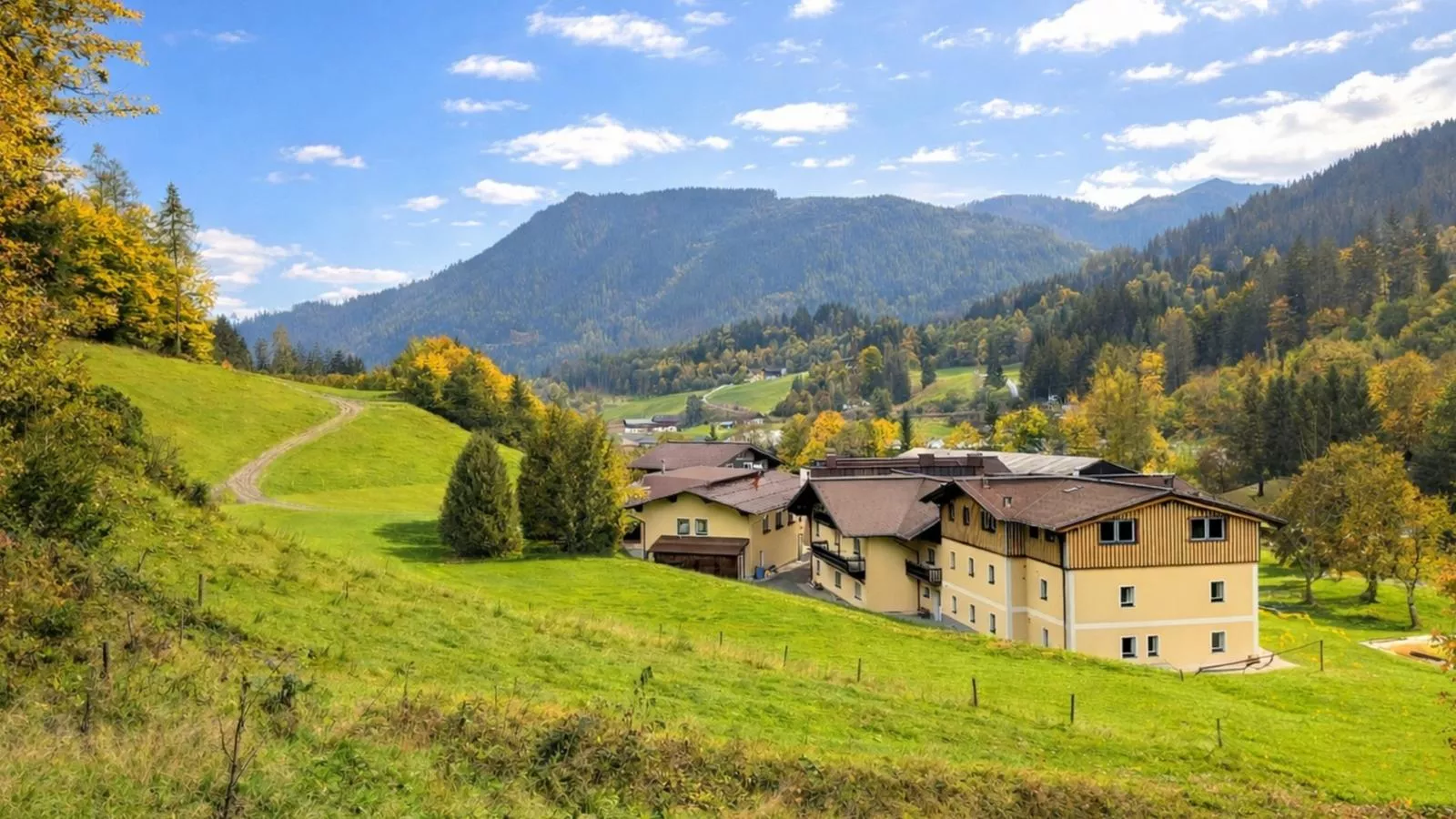 Chalet Gipfel Lodge Alpine Style - Buitenkant zomer