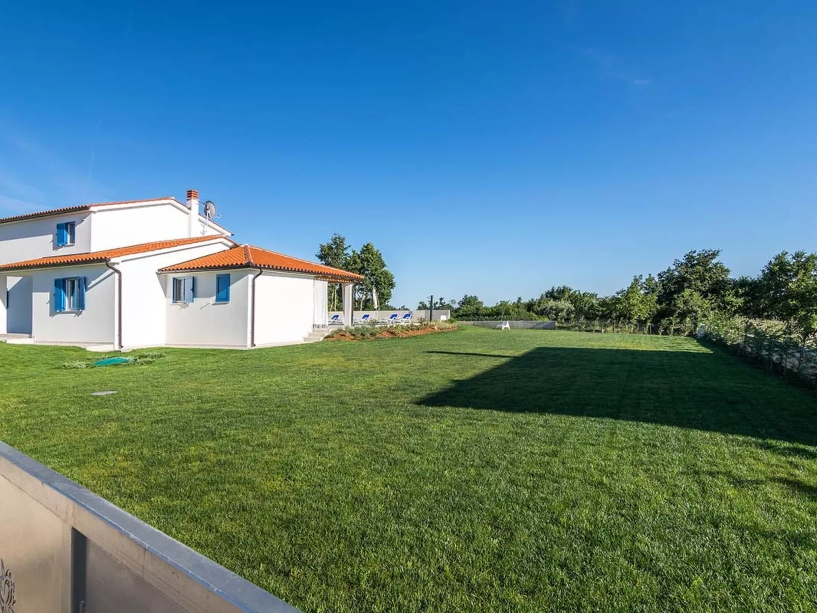 Villa 2095 - Buiten