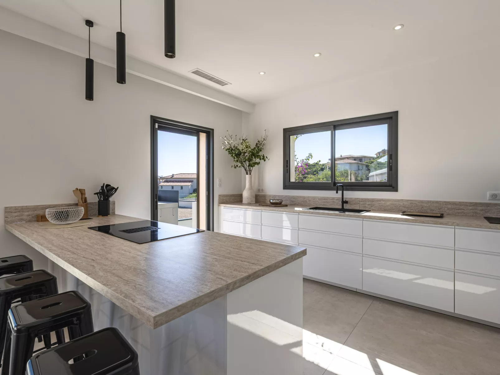 Casa Minà - Binnen
