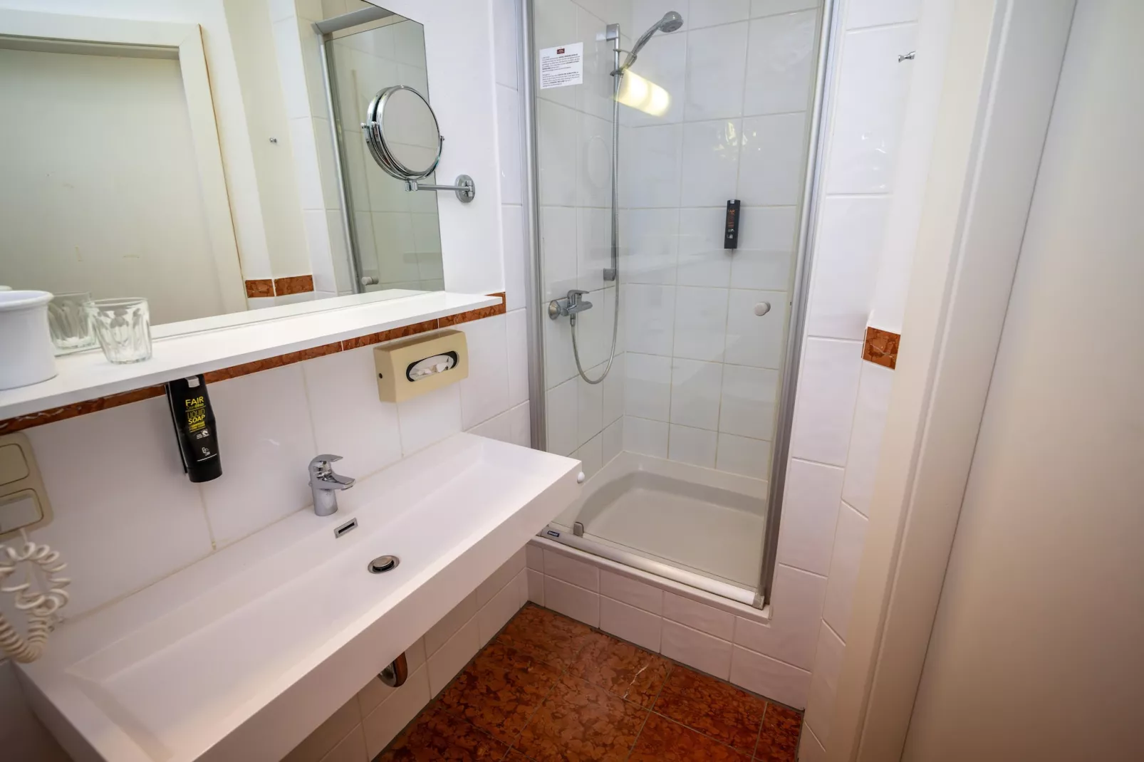 Hotel Landliebe - Family Room - Badkamer