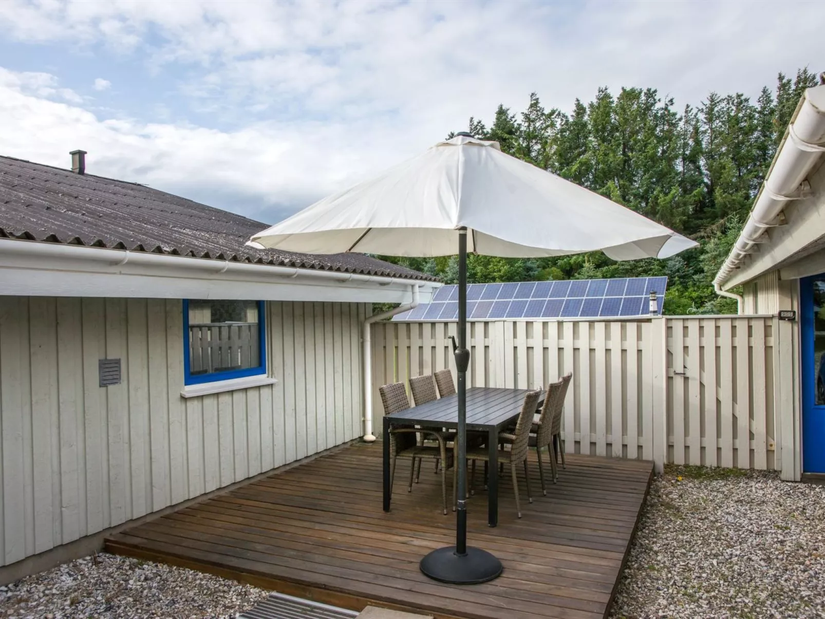 "Nis" - 900m from the sea - Buiten