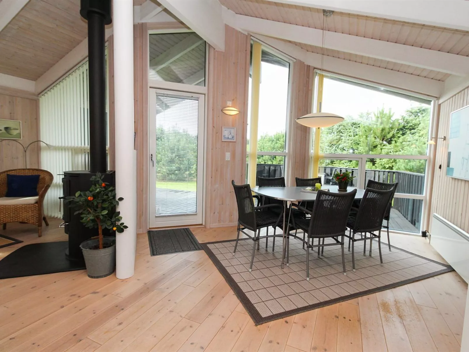 "Ilya" - 900m from the sea - Binnen