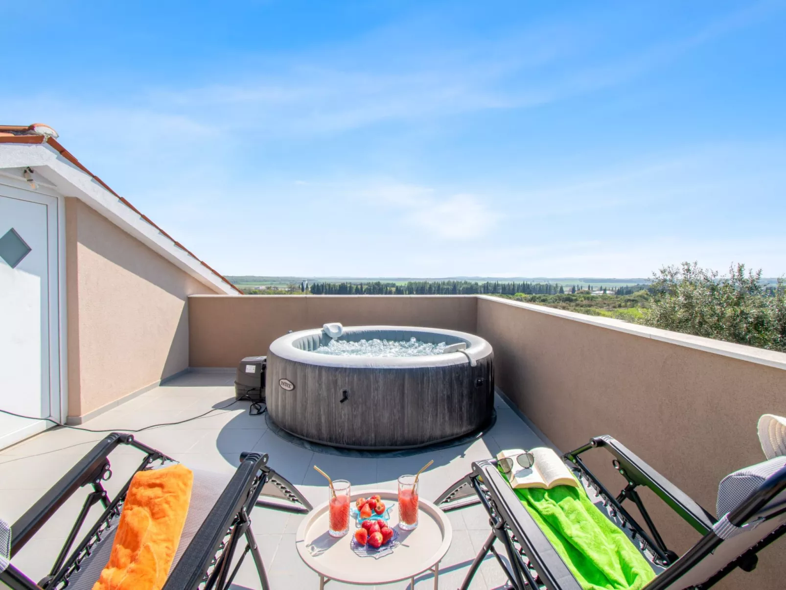 House Enard with Jacuzzi - Buiten
