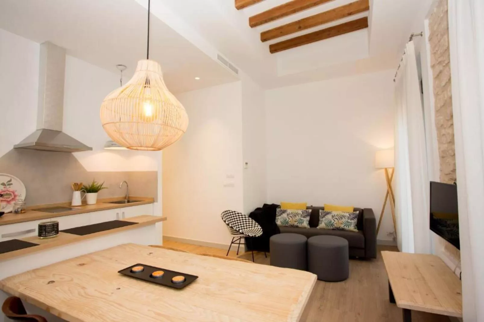 Apartamento 1dormitorio con ducha - Woonkamer