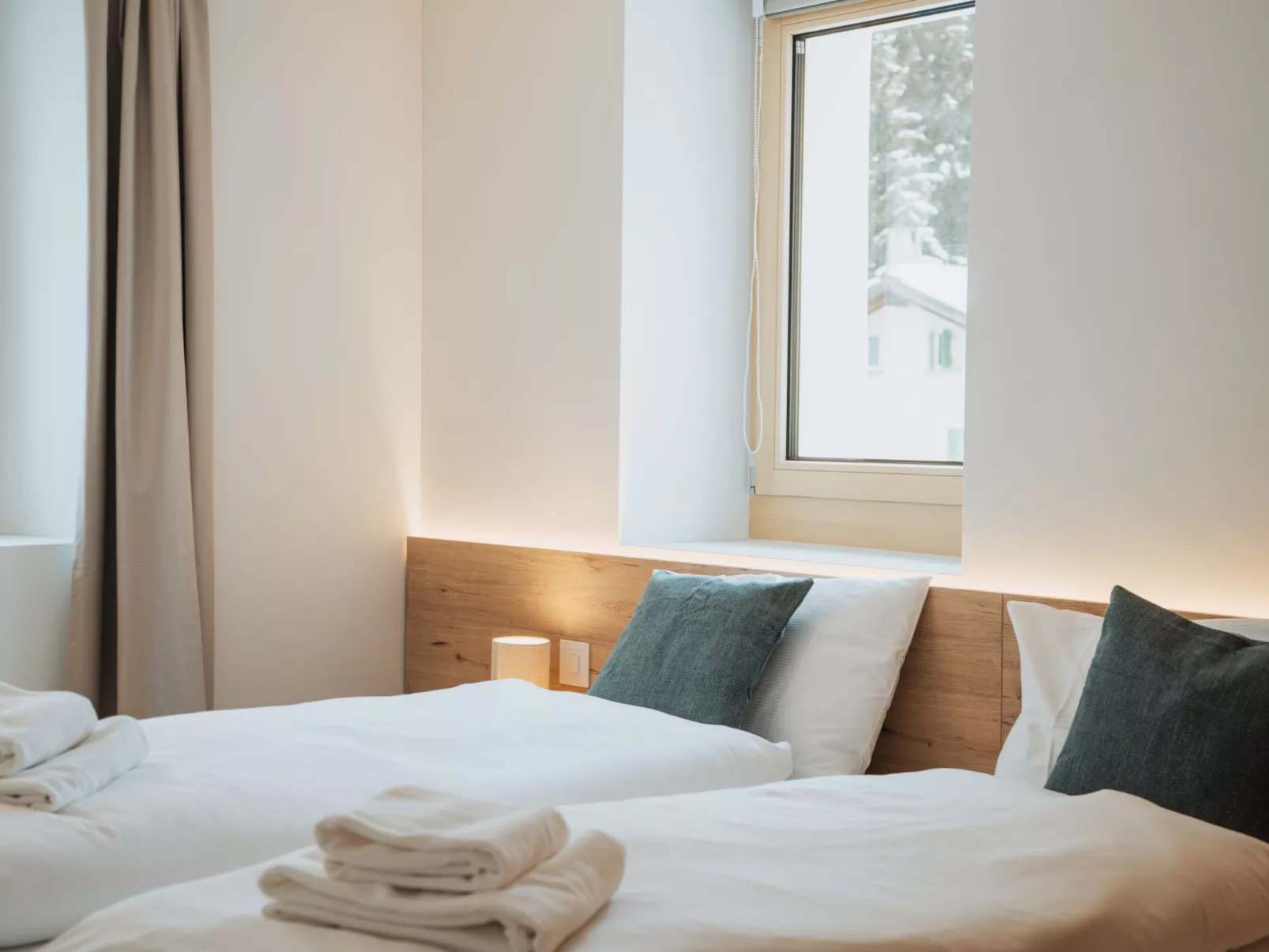Alpine Apartments, (San Bernardino). - Binnen