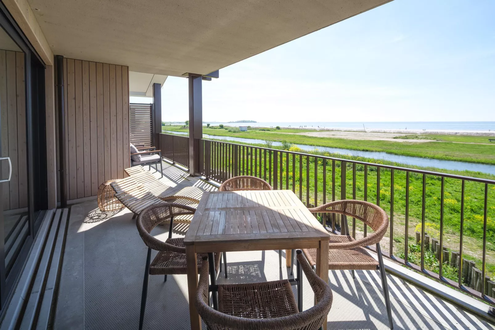 Luxury Beach Apartment | 4 Pers. - Terrasbalkon