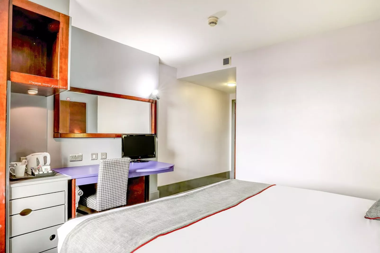 Standard King Room - Slaapkamer