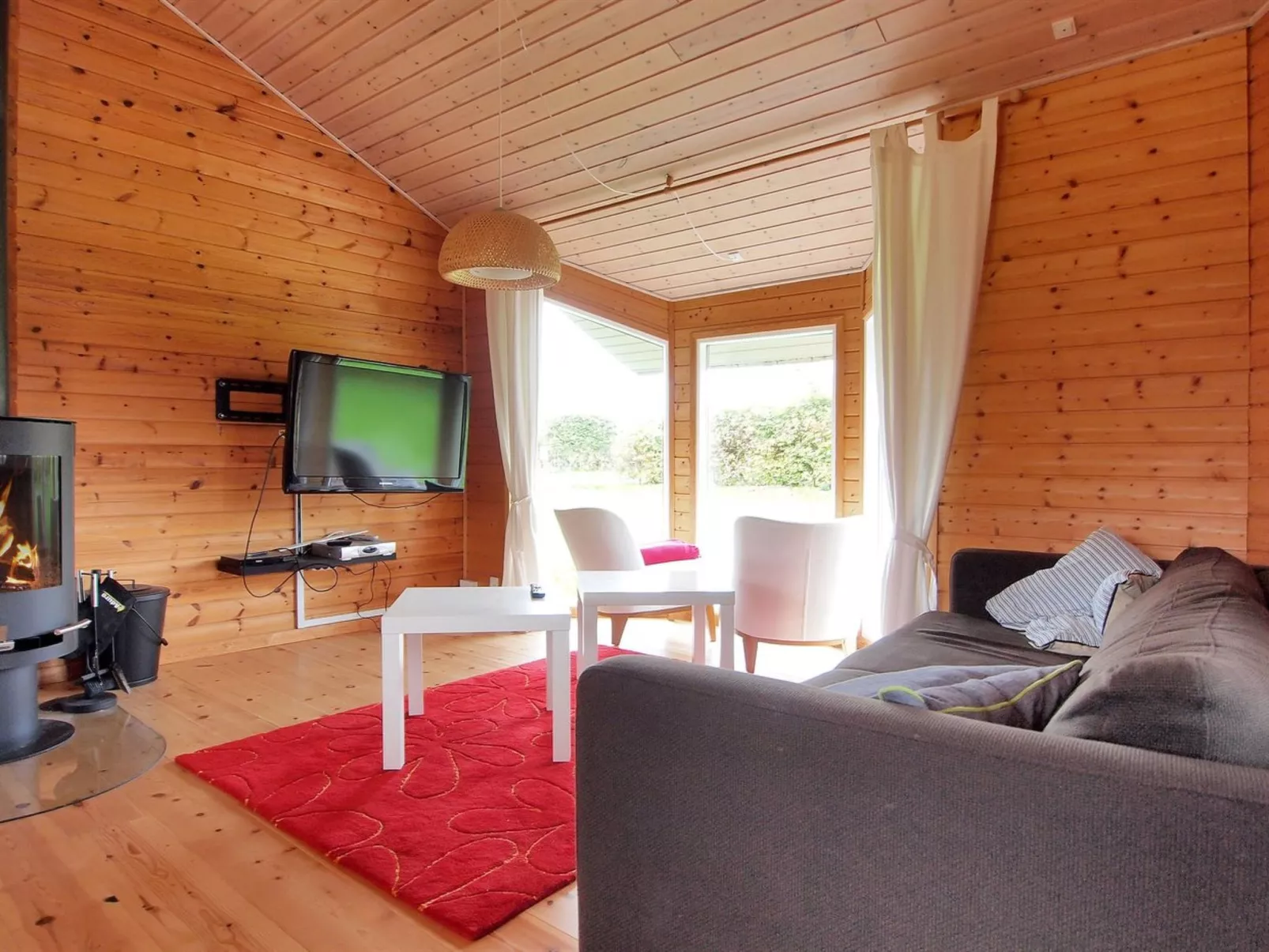 "Karanfilka" - 900m from the sea - Binnen