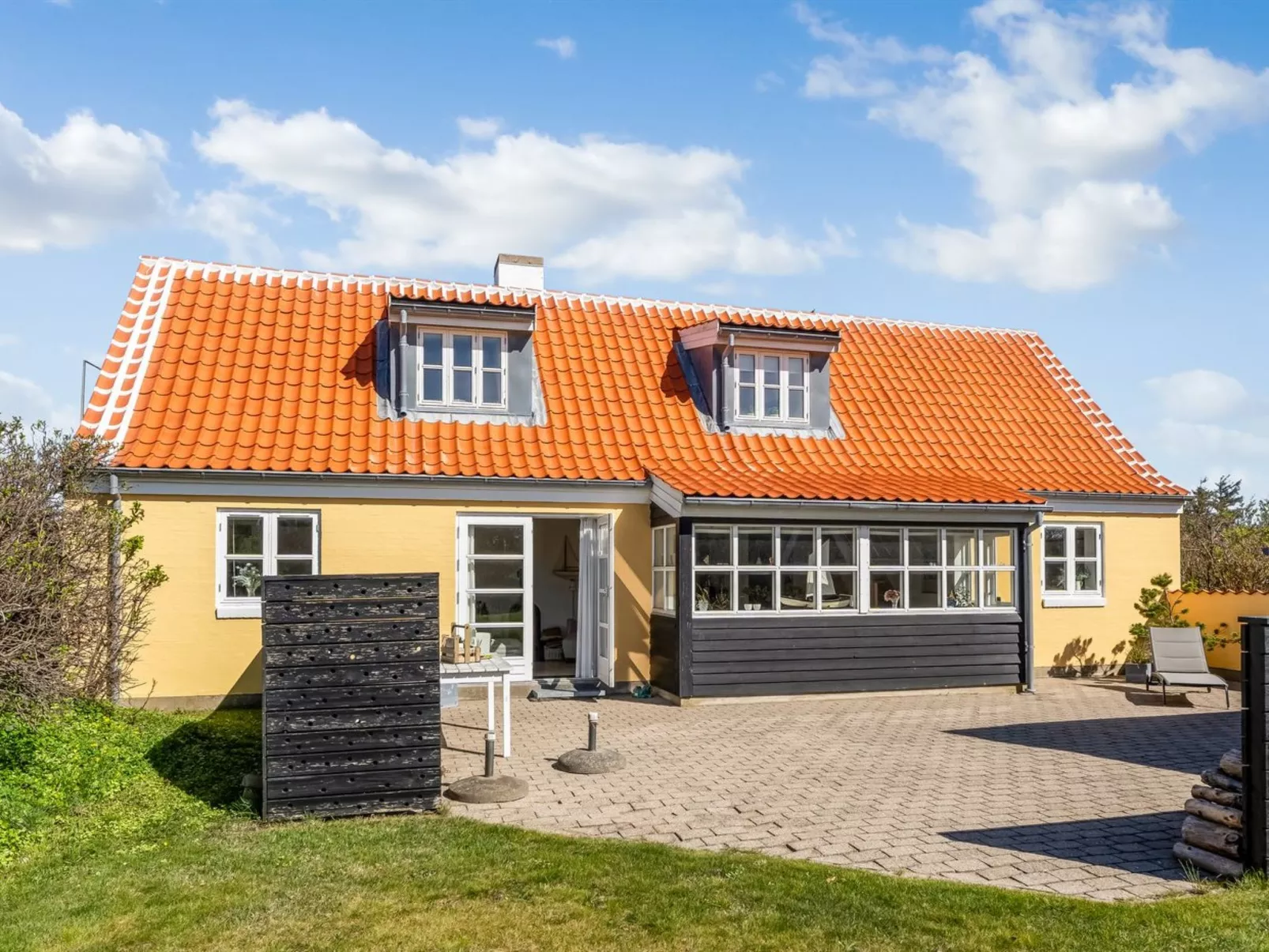 "Hialmar" - 400m from the sea - Buiten