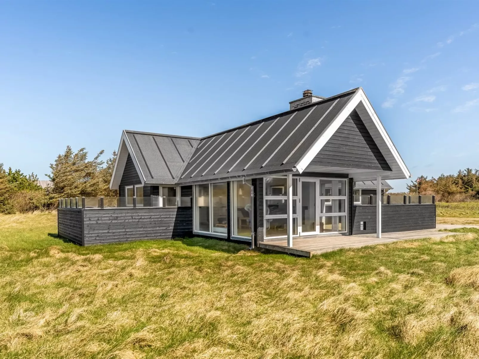 "Carelle" - 300m from the sea - Buiten