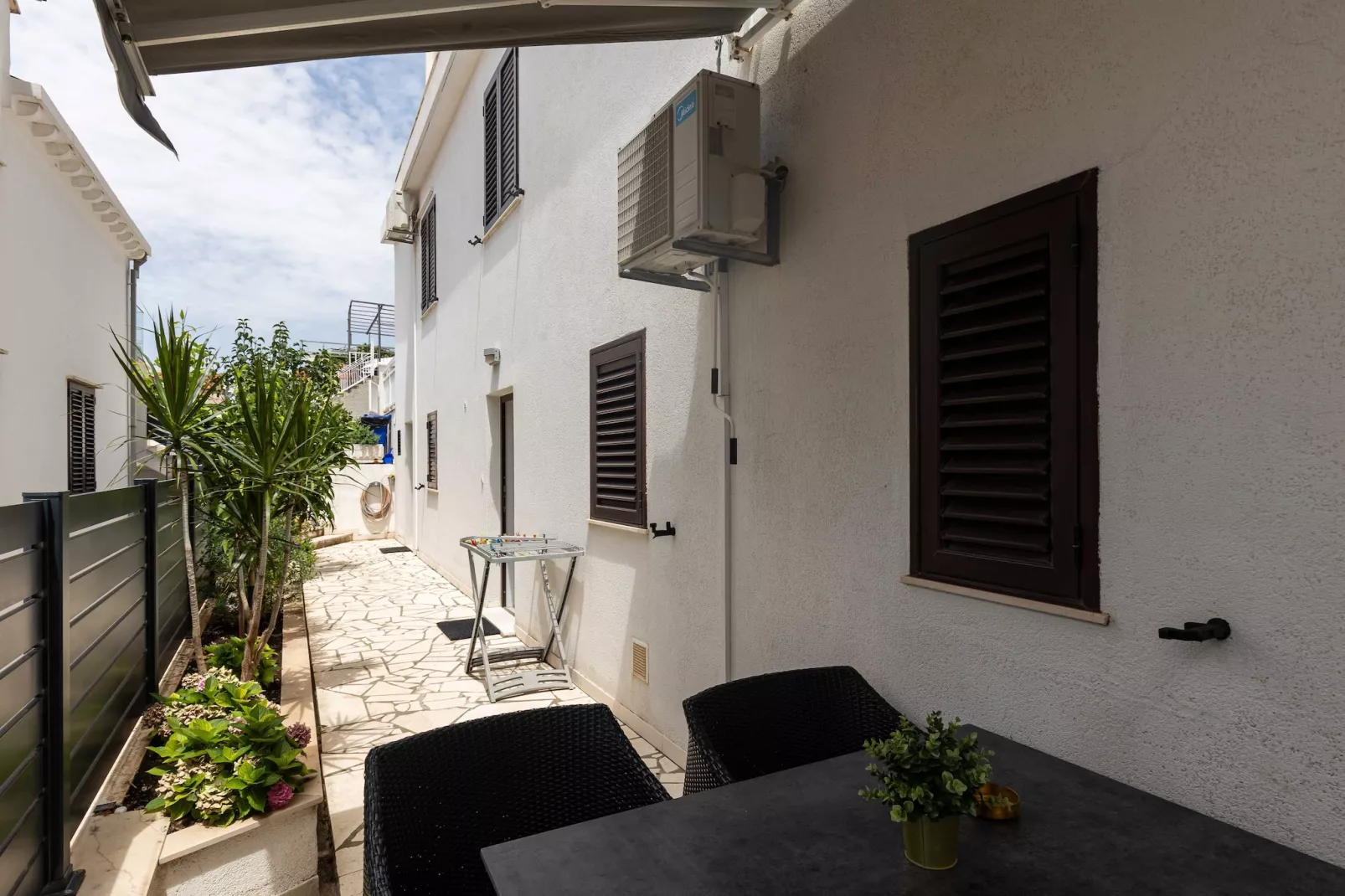 Guest House Kono - Two Bedroom Apartment - Buitenlucht
