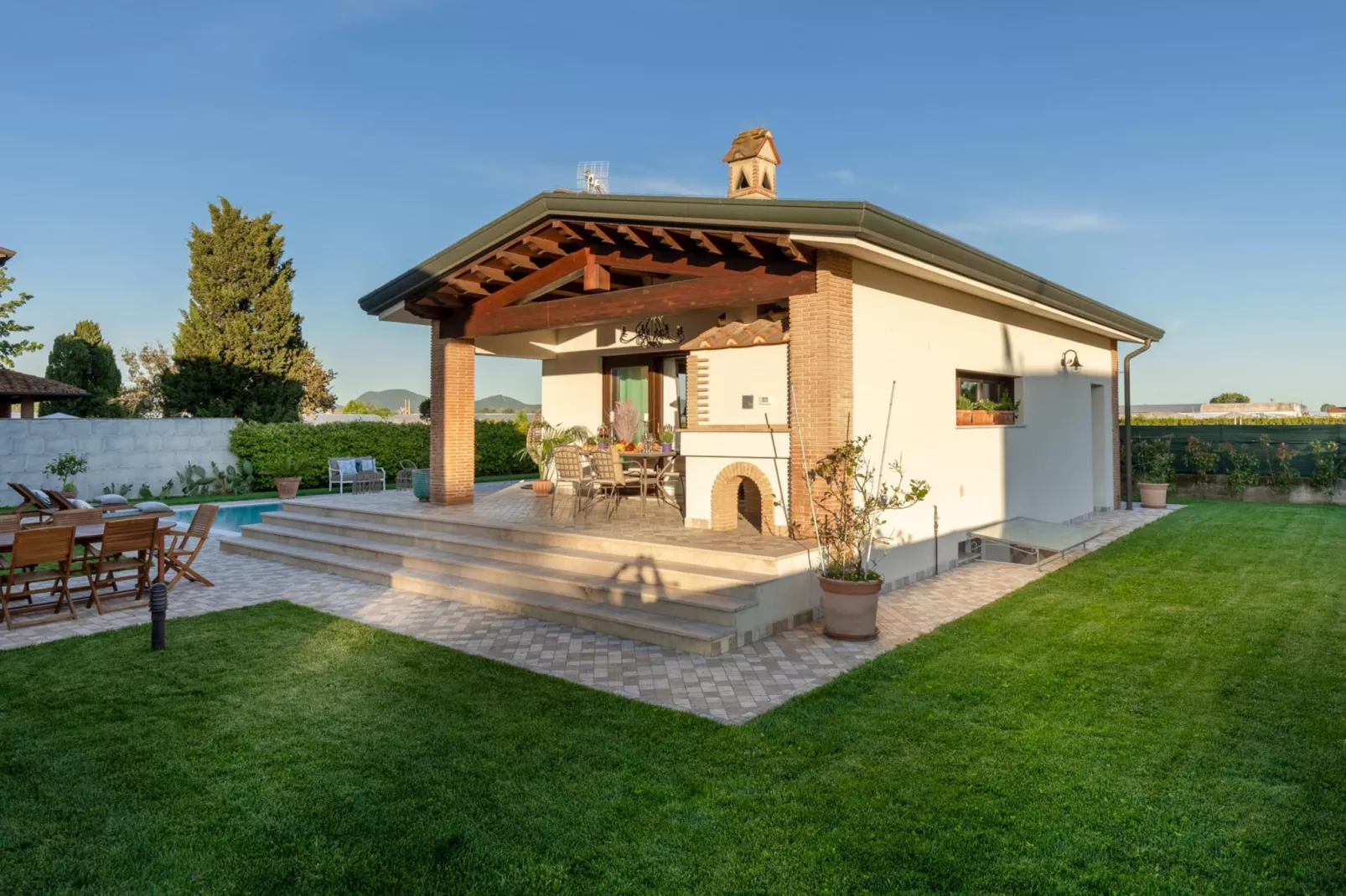 The Luxury Beach Villa - Zwembad