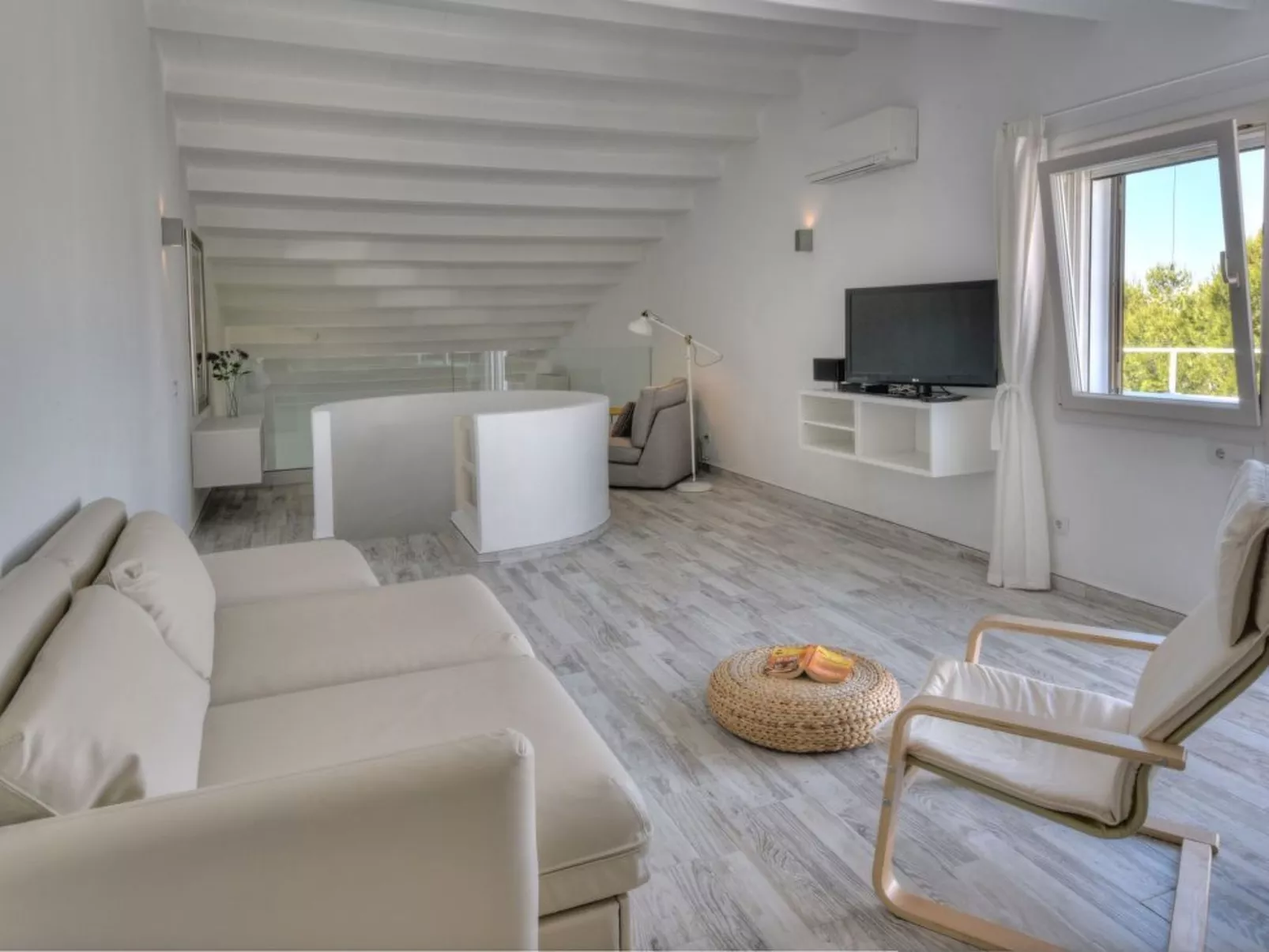 Modernes helles 3-Schlafzimmer Apartment mit Klimaanlage, 2017 komplett neu ren - Binnen