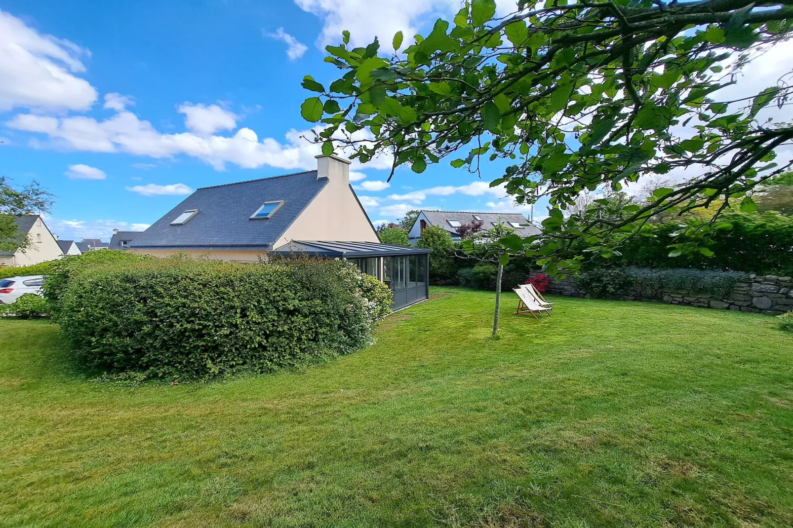 	Ferienhaus in Strandnähe Plouarzel - Buitenkant zomer
