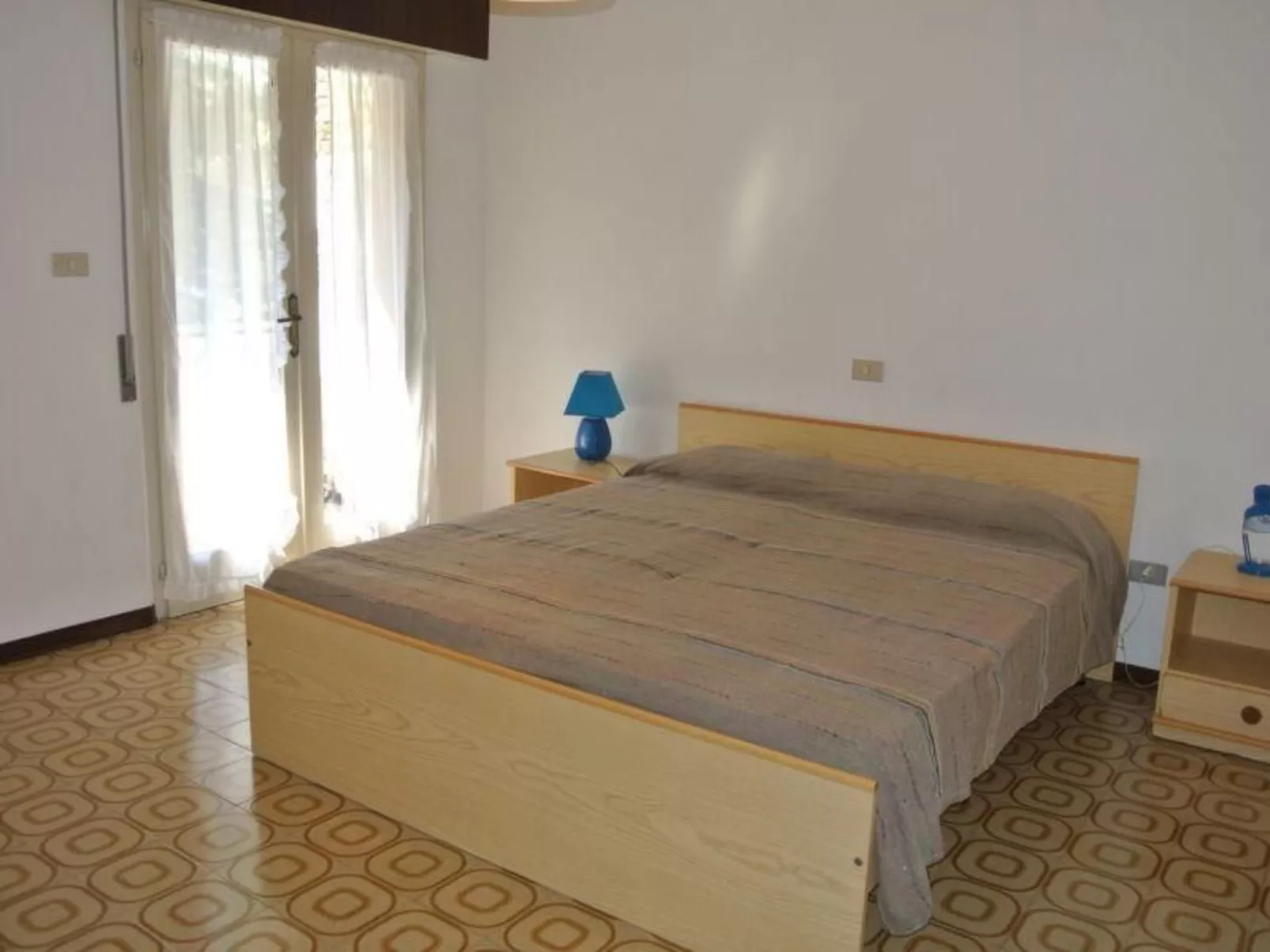 Gemütliche Ferienwohnung Silvia in ruhiger Lage - Binnen