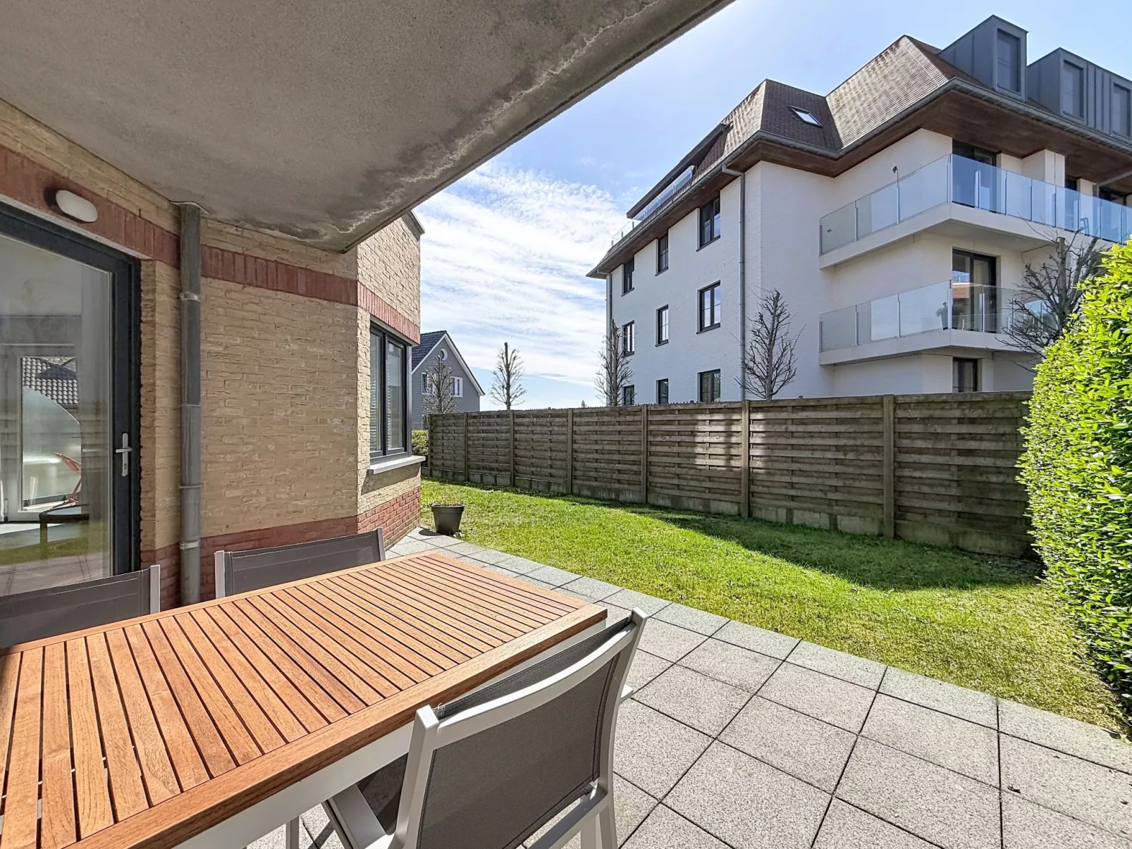 Petite Oasis with garden - Buiten