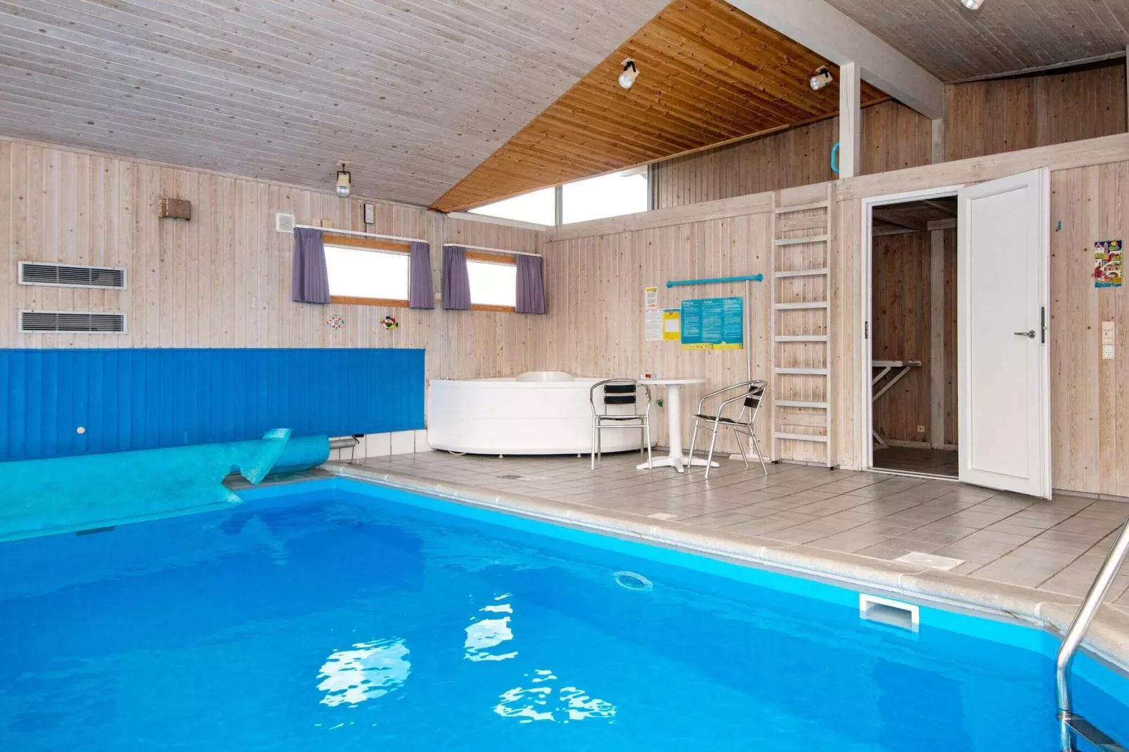 12 persoons vakantie huis in Fanø-Zwembad