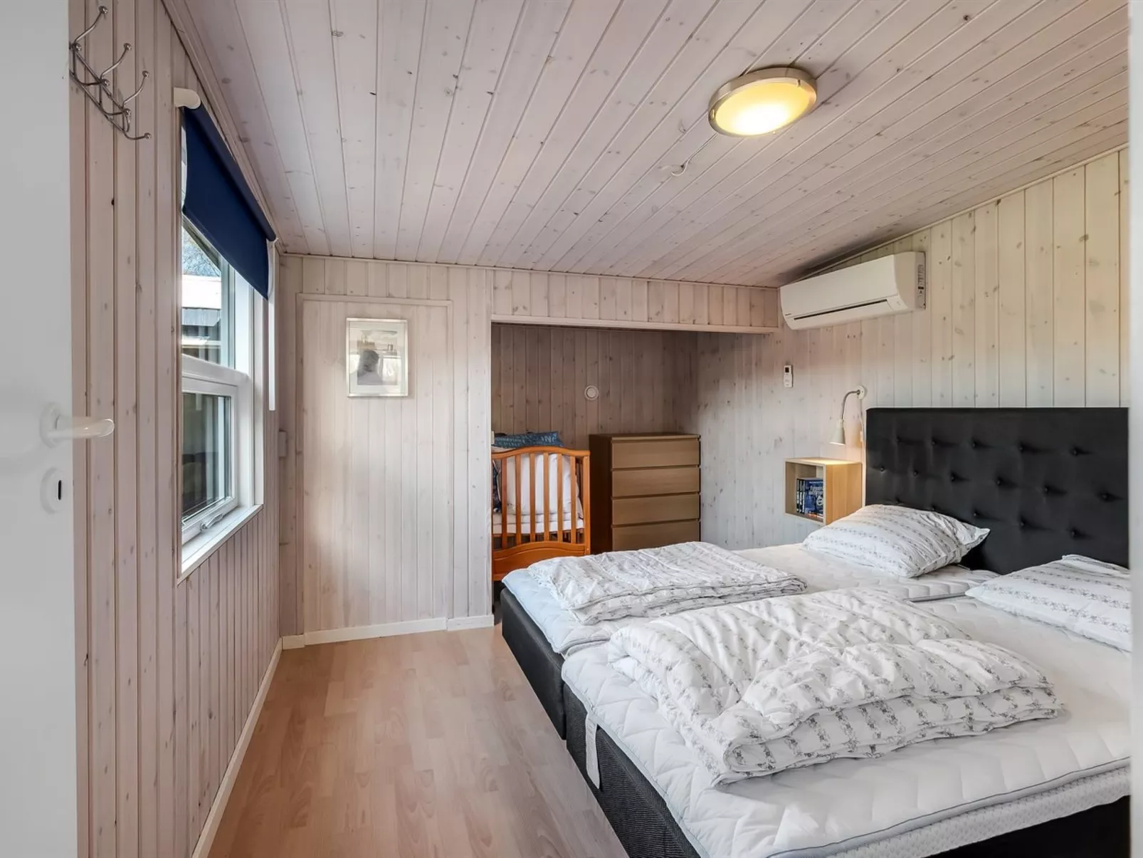"Nisse" - 300m from the sea - Binnen