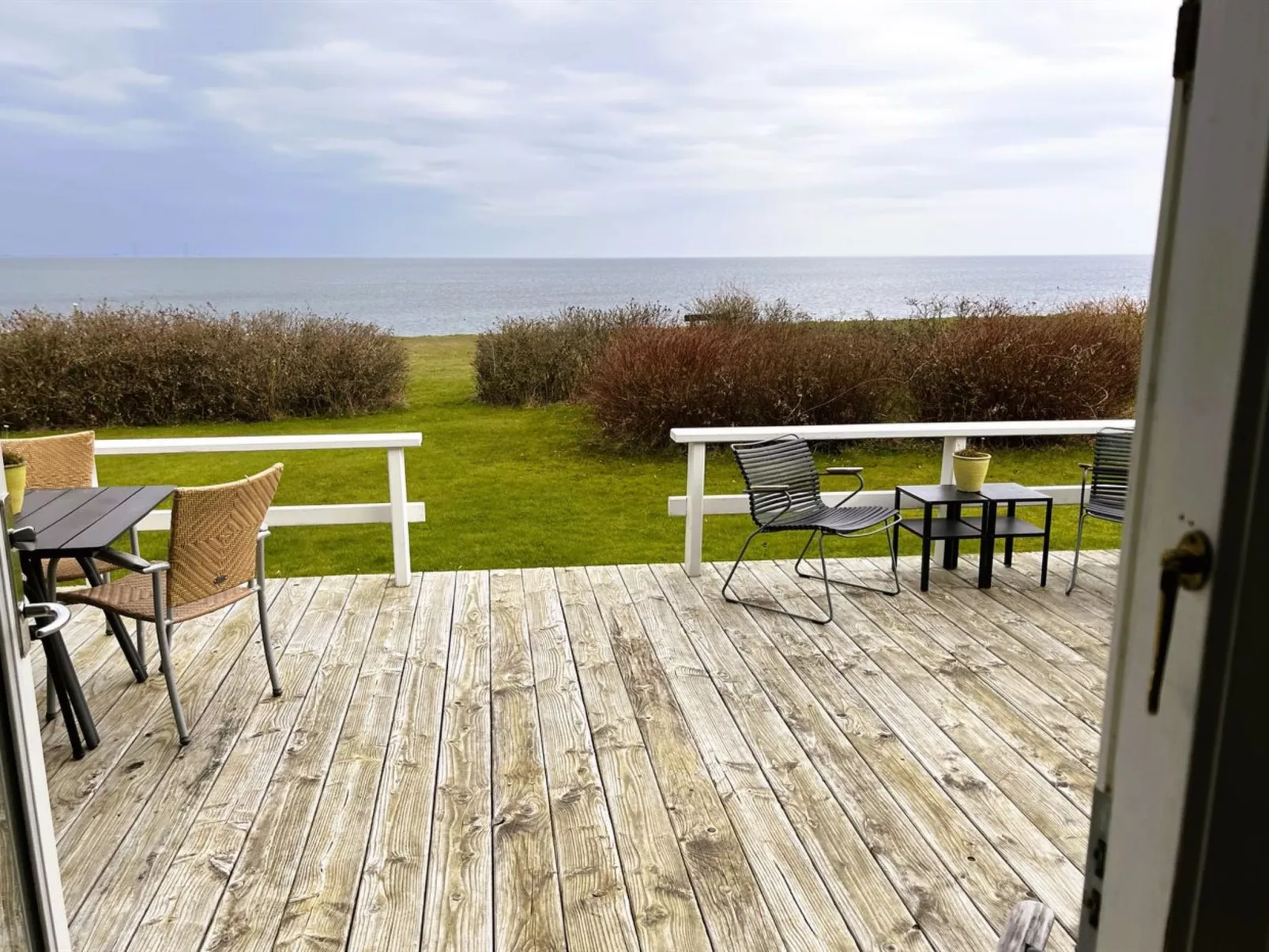 "Edla" - 35m from the sea - Buiten