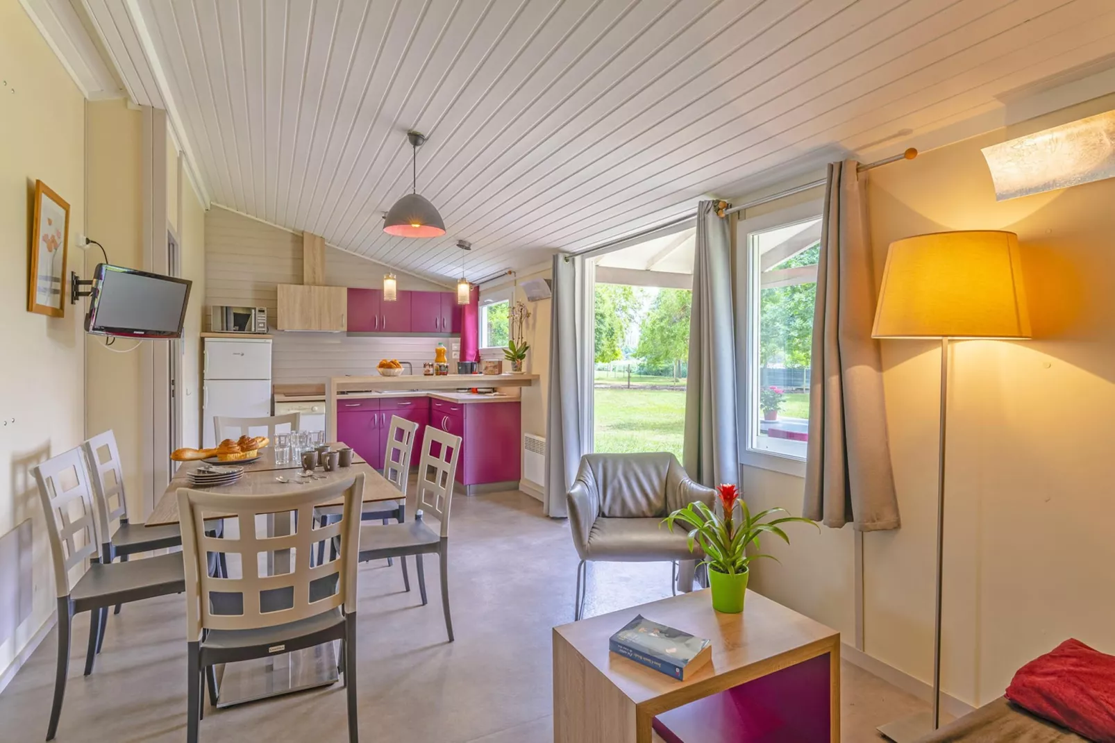 Port Lalande COTTAGE 4 pers. OTA - Eetkamer