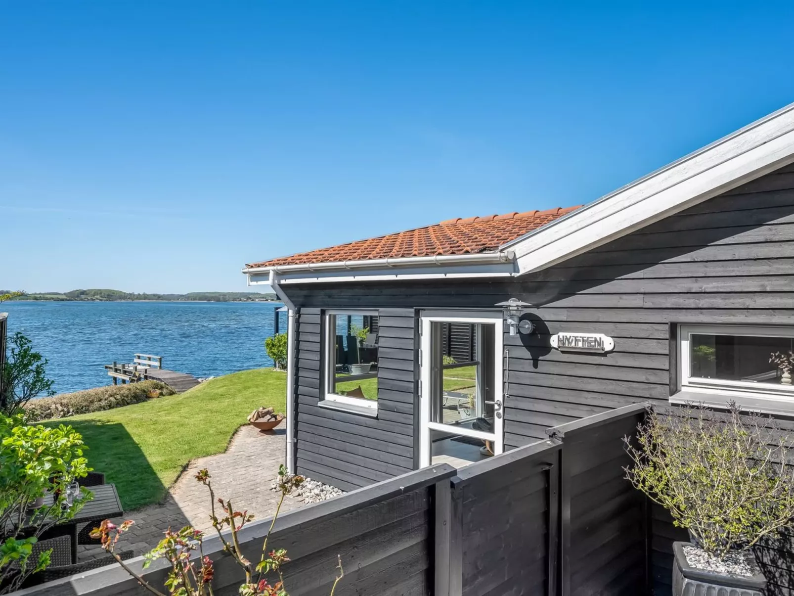 "Stilla" - 150m from the sea - Buiten