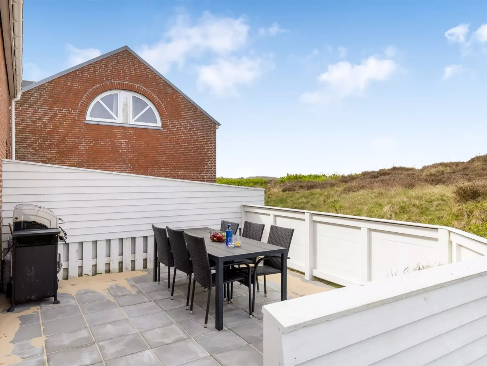 "Aswith" - 2.3km from the sea - Buiten