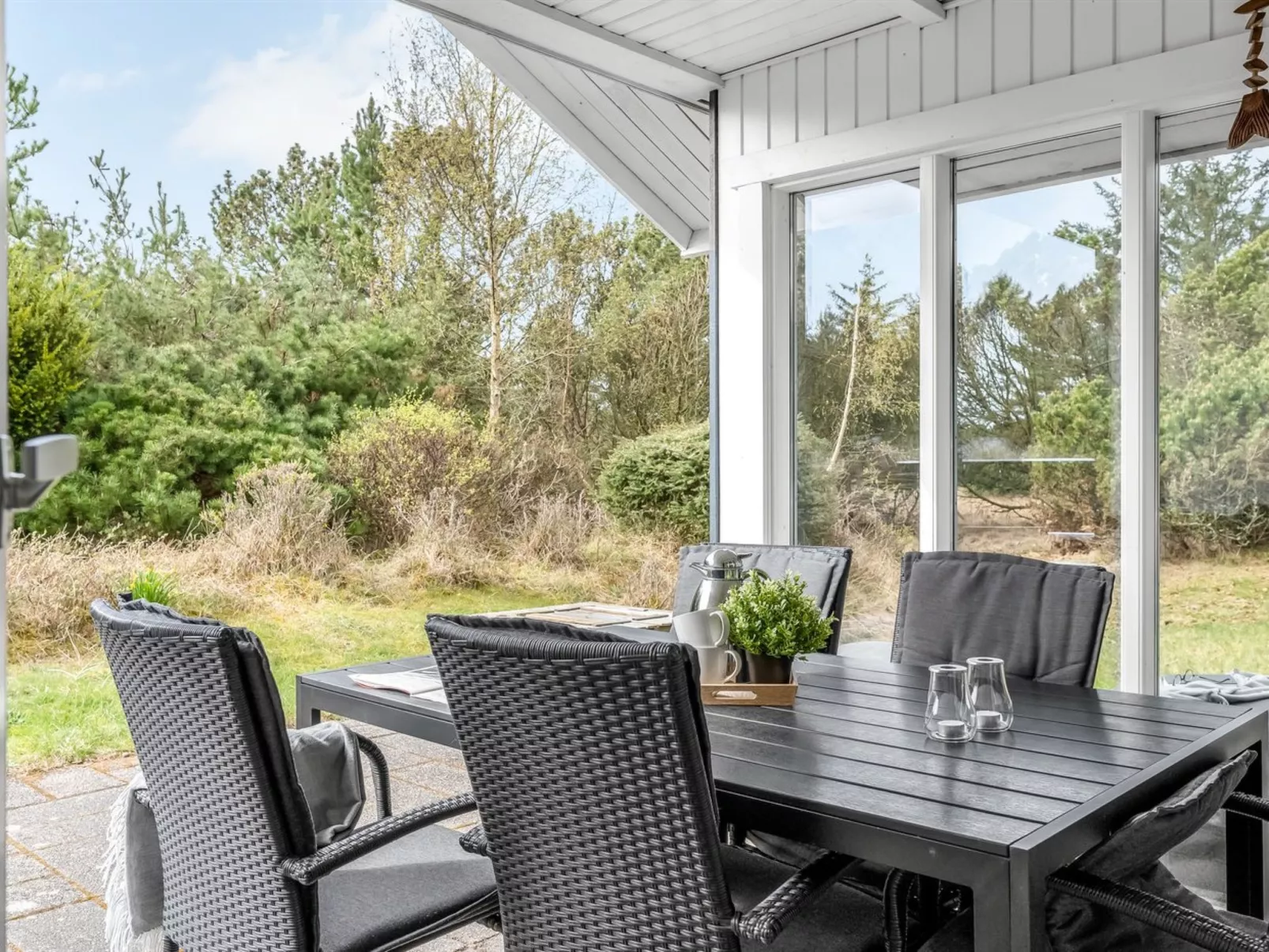 "Dines" - 1km from the sea - Buiten
