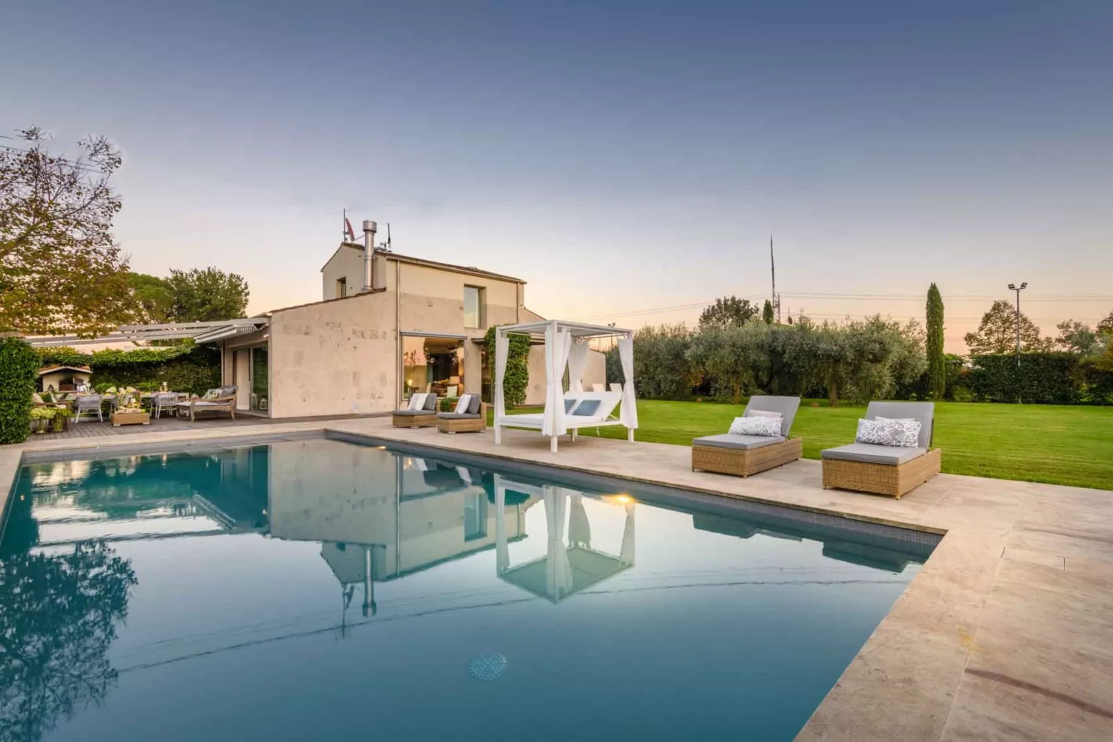Villa Campanile Farmhouse - Zwembad
