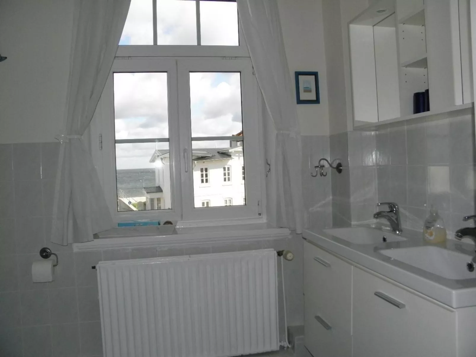 Freundlich eingerichtete Wohnung mit Meerblick - Binnen