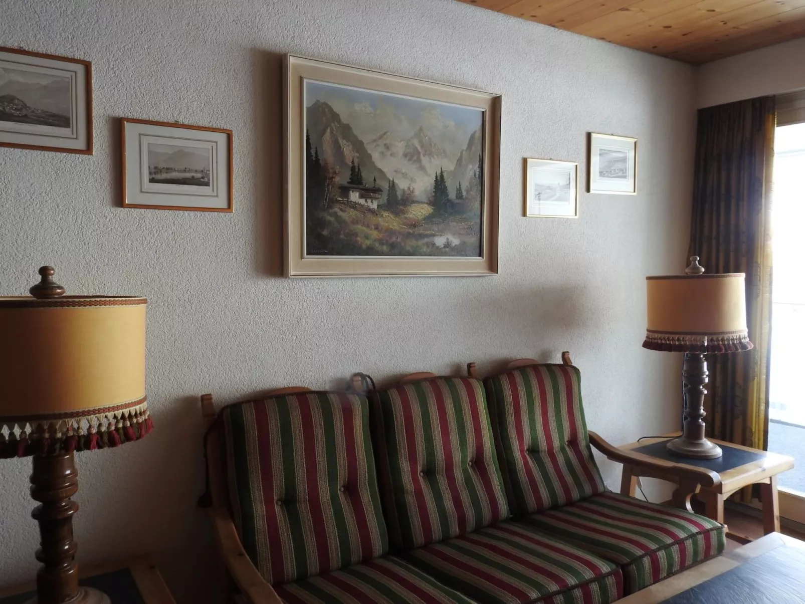 Ner B / Hartl, (Flims Dorf). 2.5 Zimmerwohnung - Binnen
