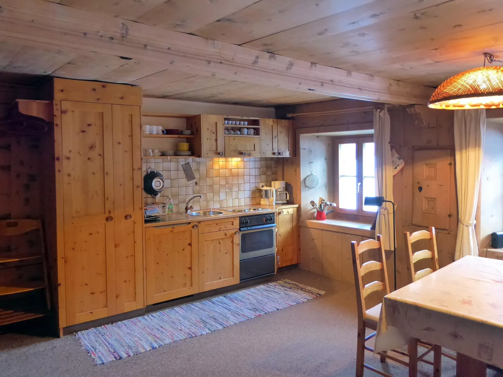 Chasa Pitsch, (Tschierv). - Binnen