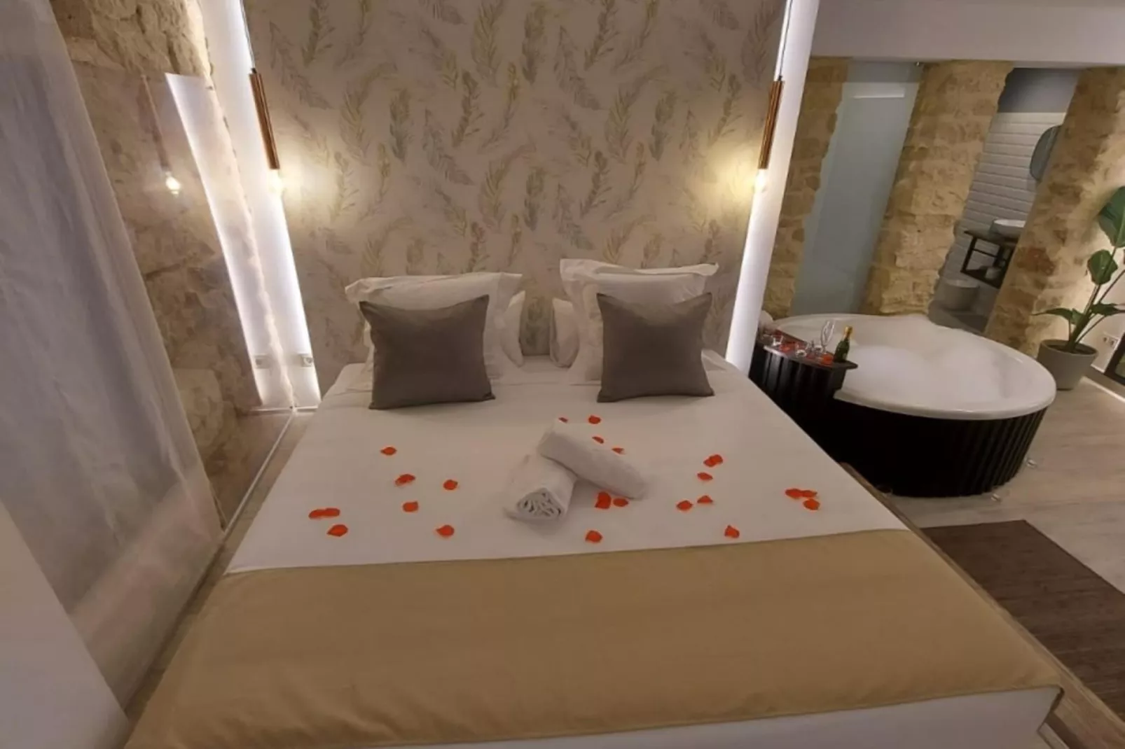 Estudio Deluxe con cama grande y jacuzzy - Slaapkamer