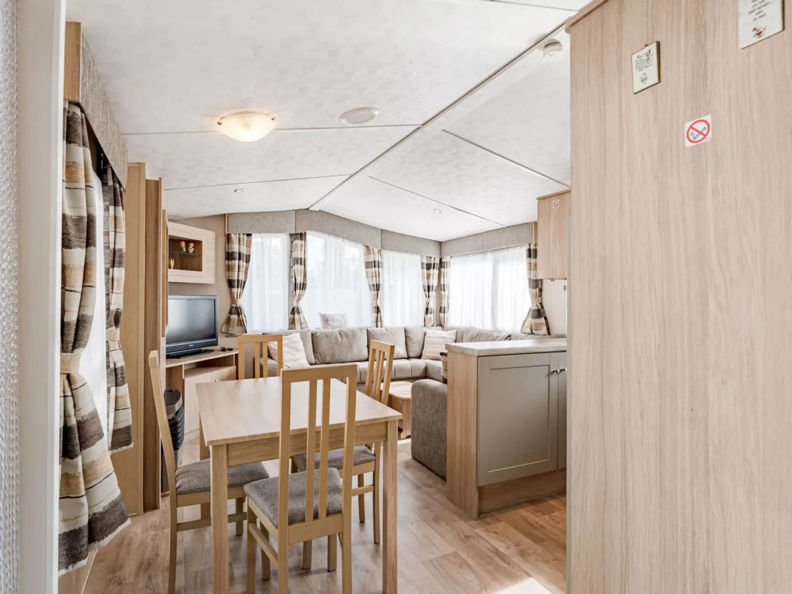 Camping Papillon Kinrooi – 113 - Binnen