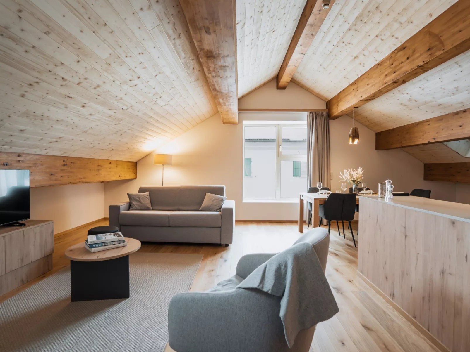 Alpine Apartments, (San Bernardino). - Binnen