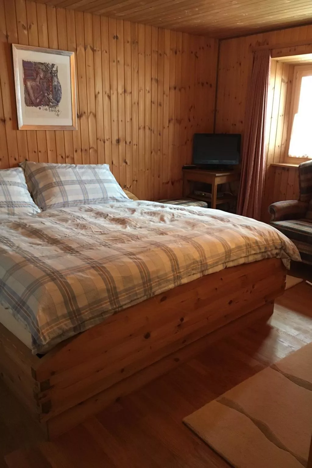 Privatzimmer bügl süt, (Sent). - Binnen