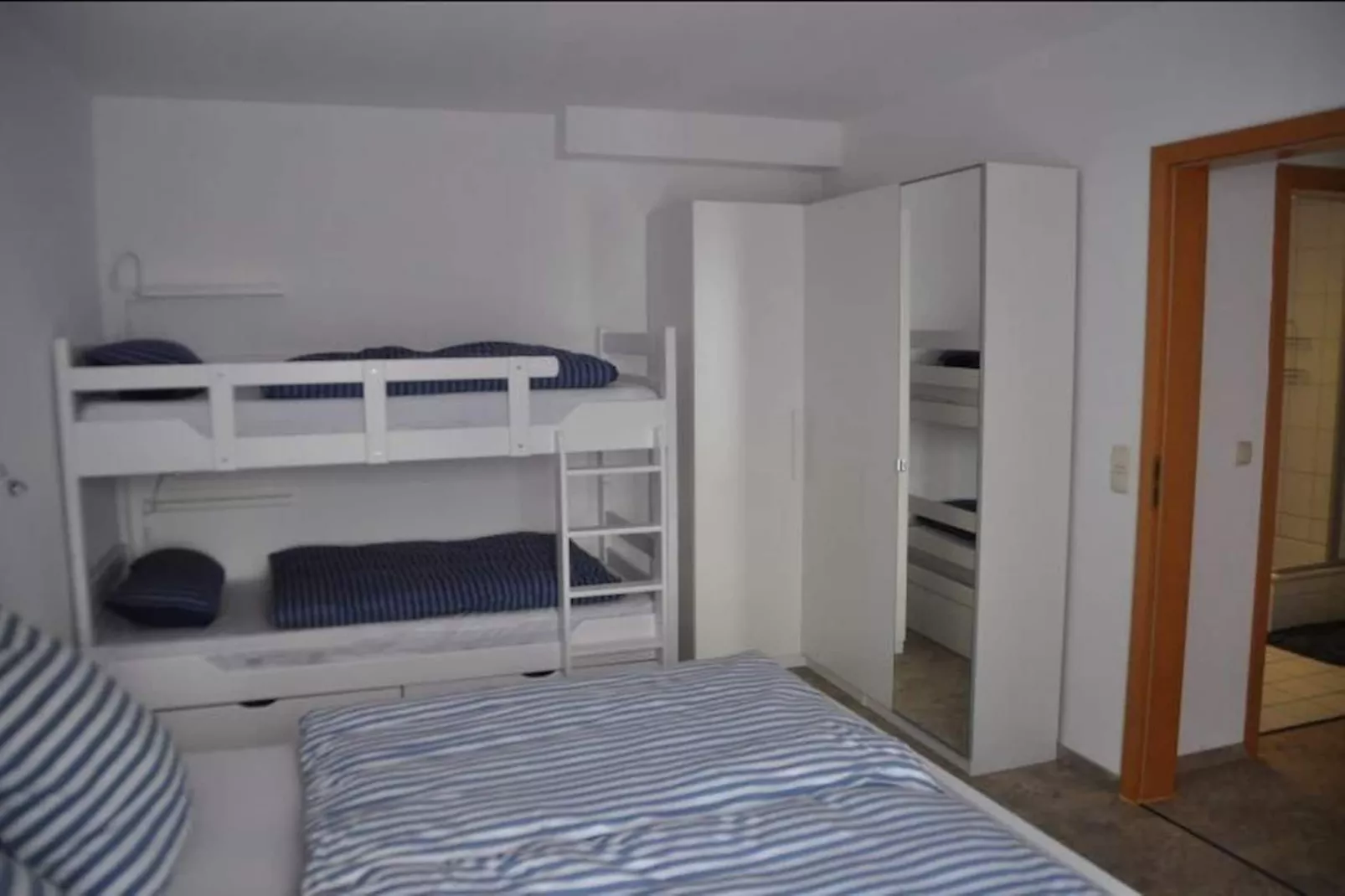 Ferienwohnung Orth C24 - Slaapkamer