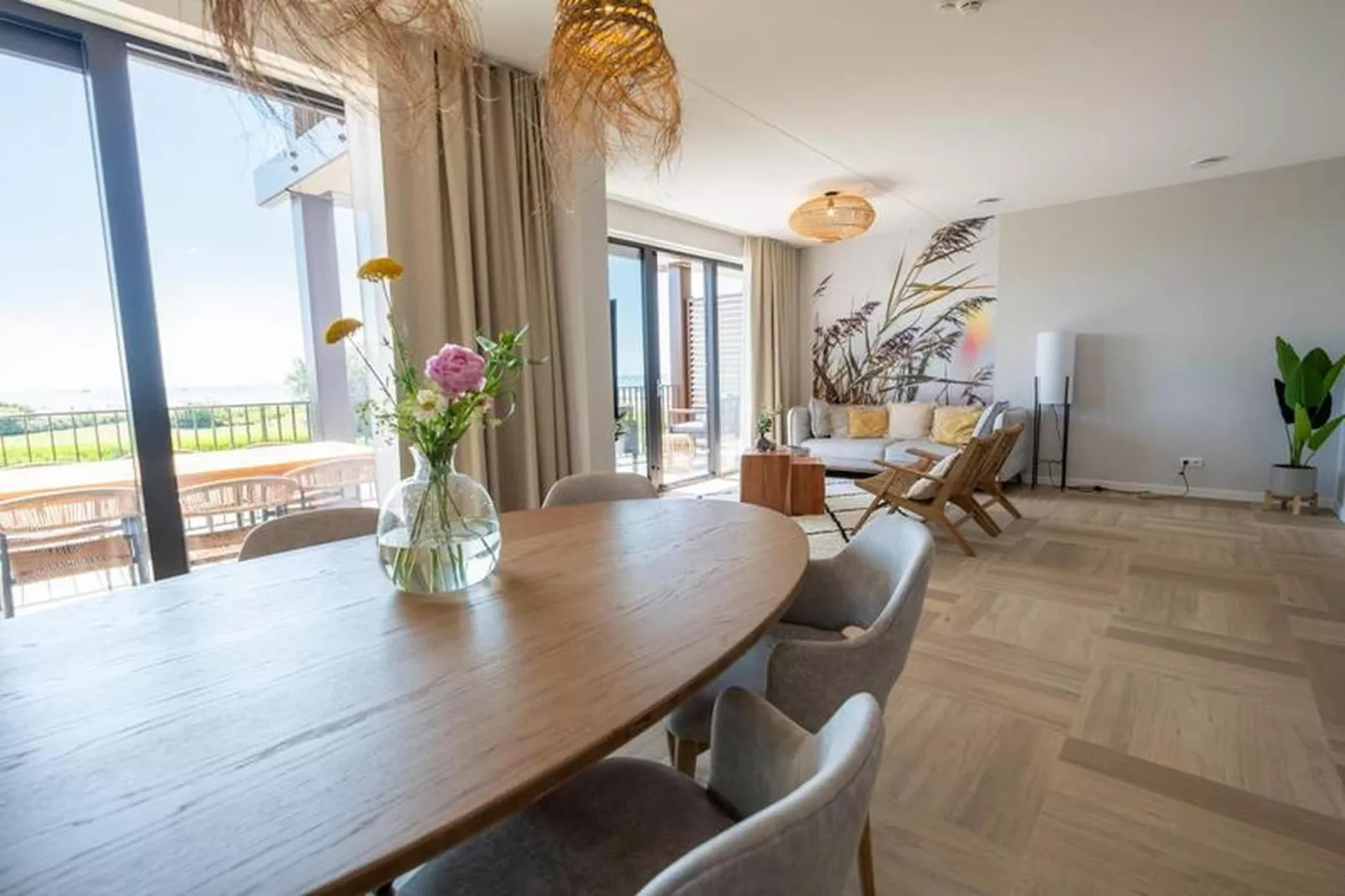 Luxury Beach Apartment | 6 Pers. - Woonkamer