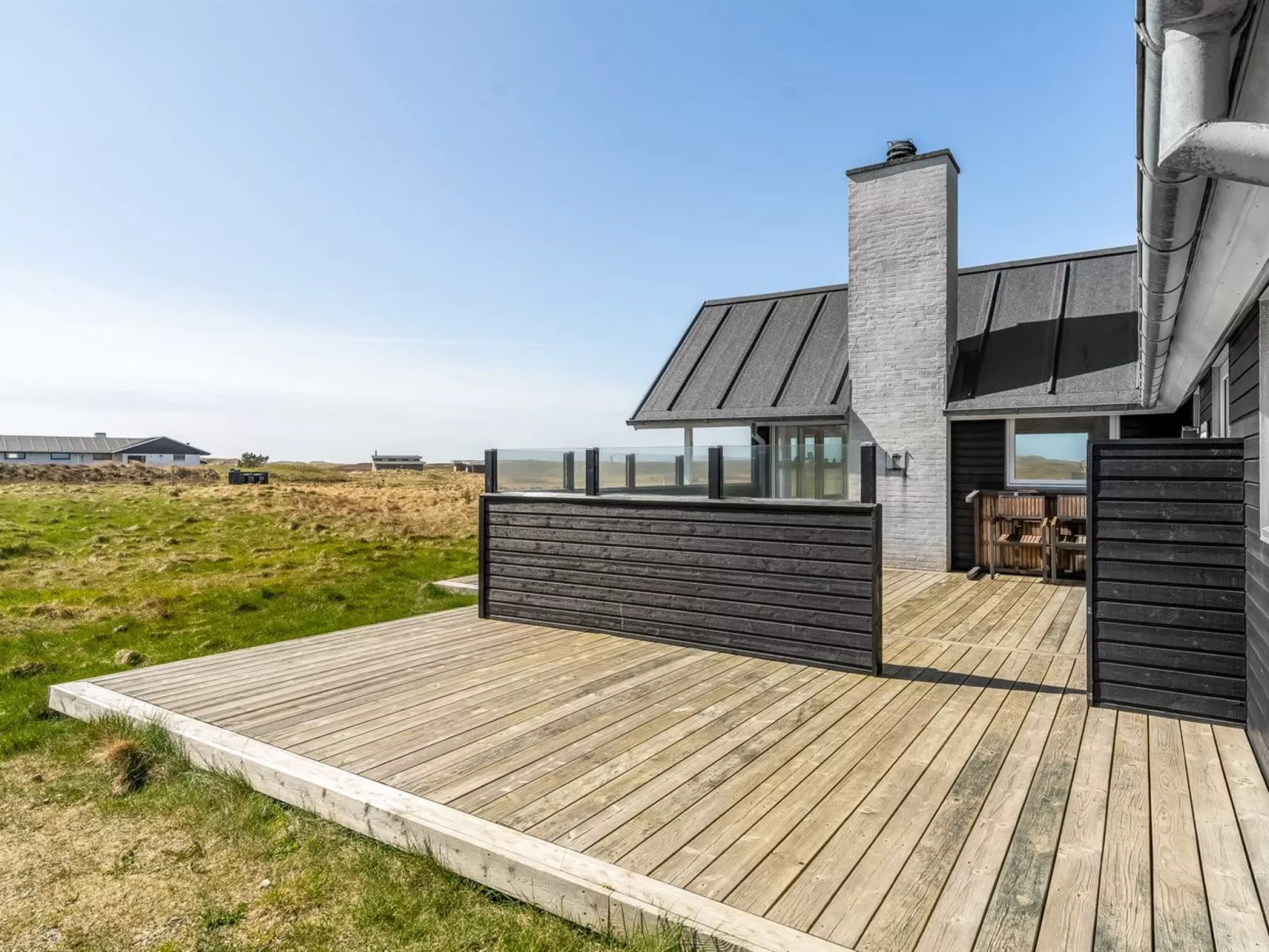 "Carelle" - 300m from the sea - Buiten