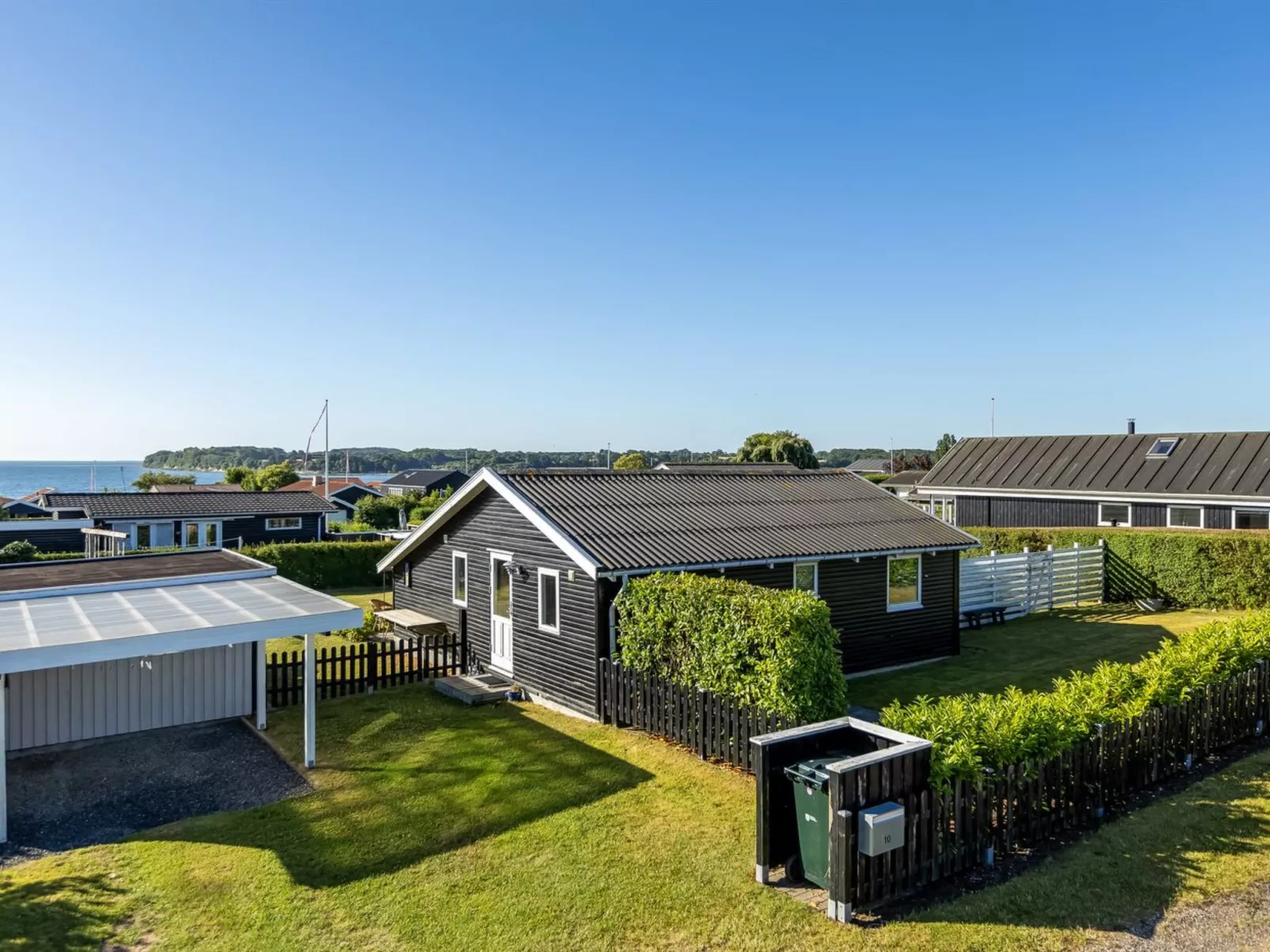 "Raymond" - 175m from the sea - Buiten