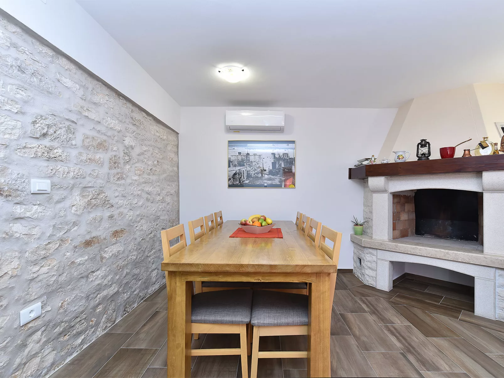 House 2214 - Binnen