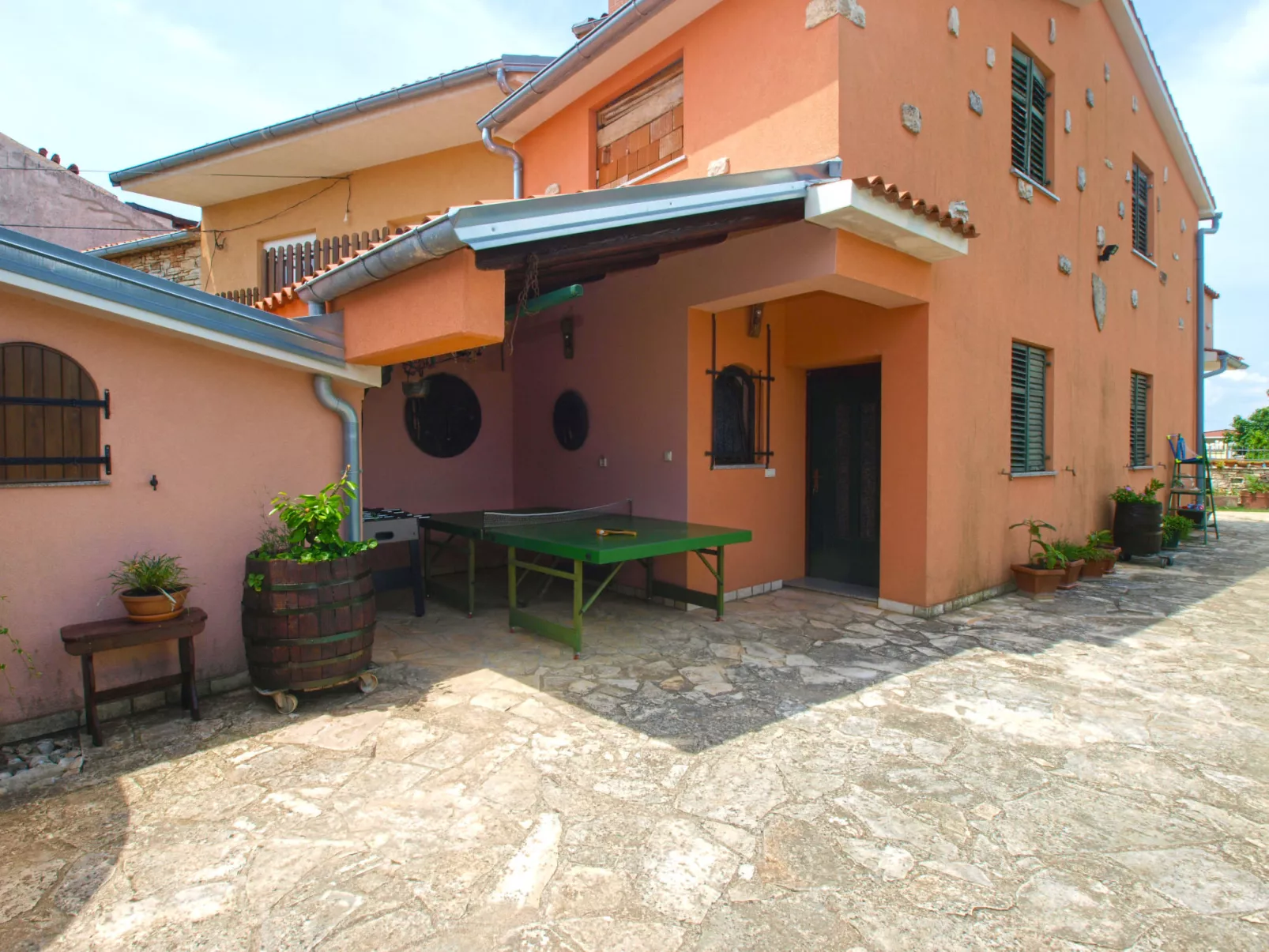 Apartment 64 - Buiten