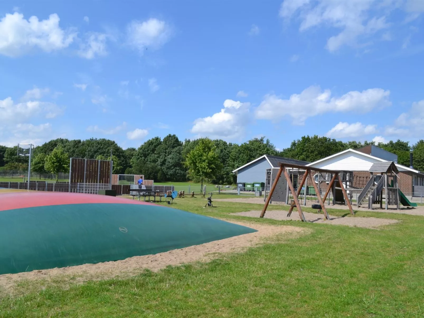 "Jalina" - 30km from the sea - Buiten