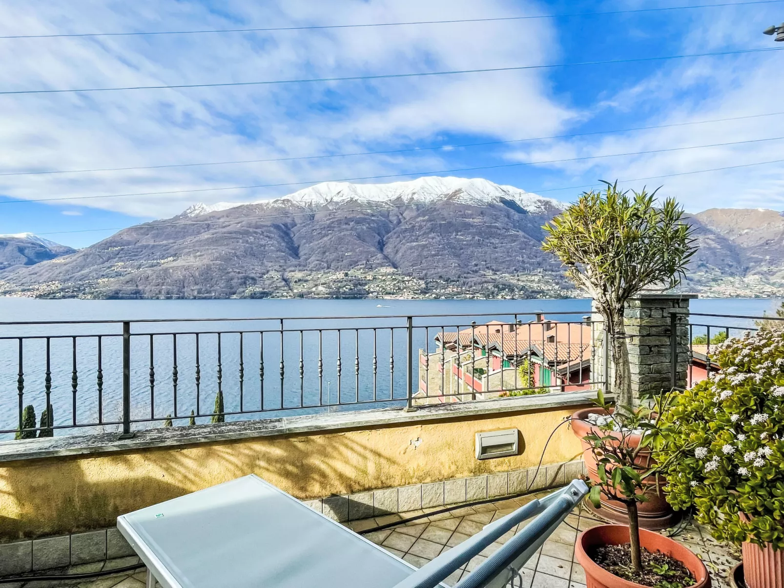 La Terrazza sul Lago - Buiten
