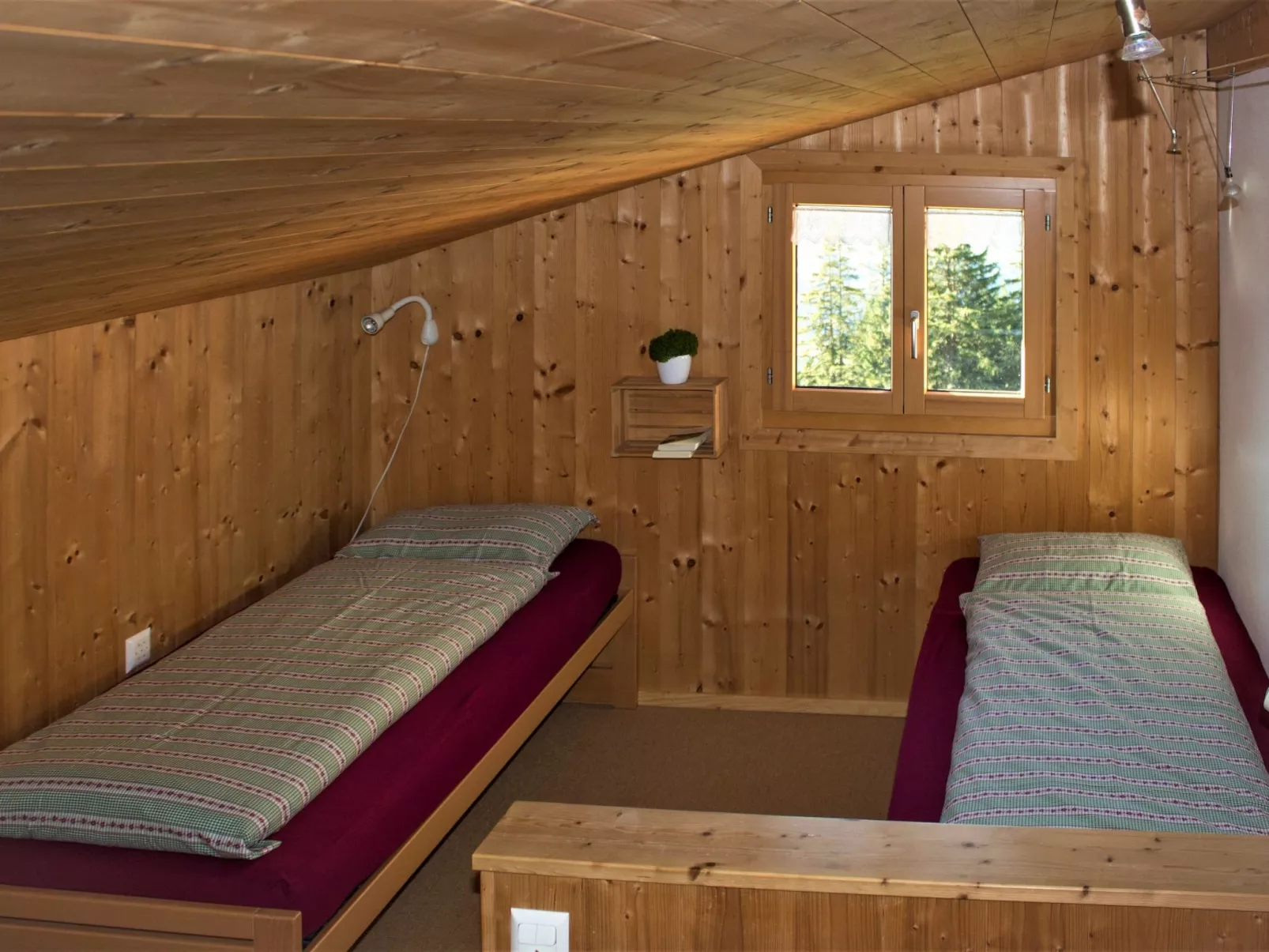 Maiensäss La Casa Cathomen, Brigels, (Breil/Brigels). - Binnen