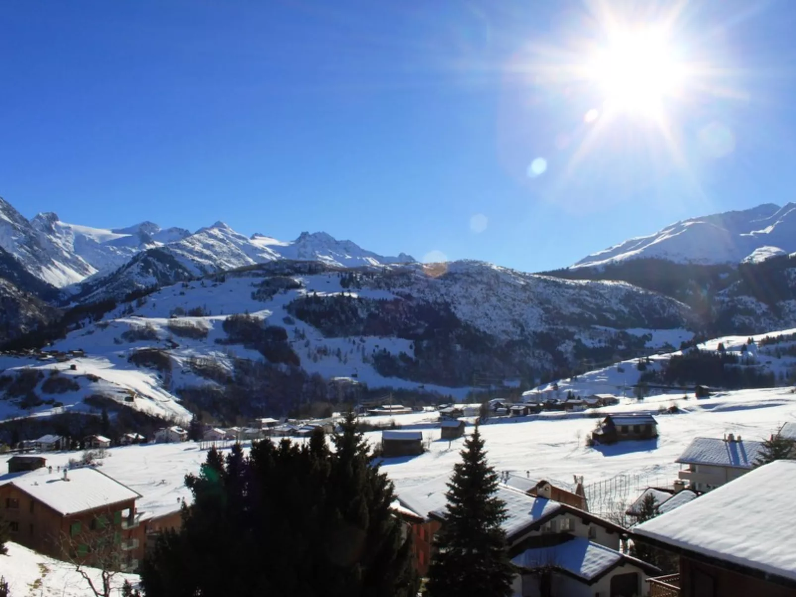 Casa Acletta Sutter, (Disentis / Mustér). - Buiten
